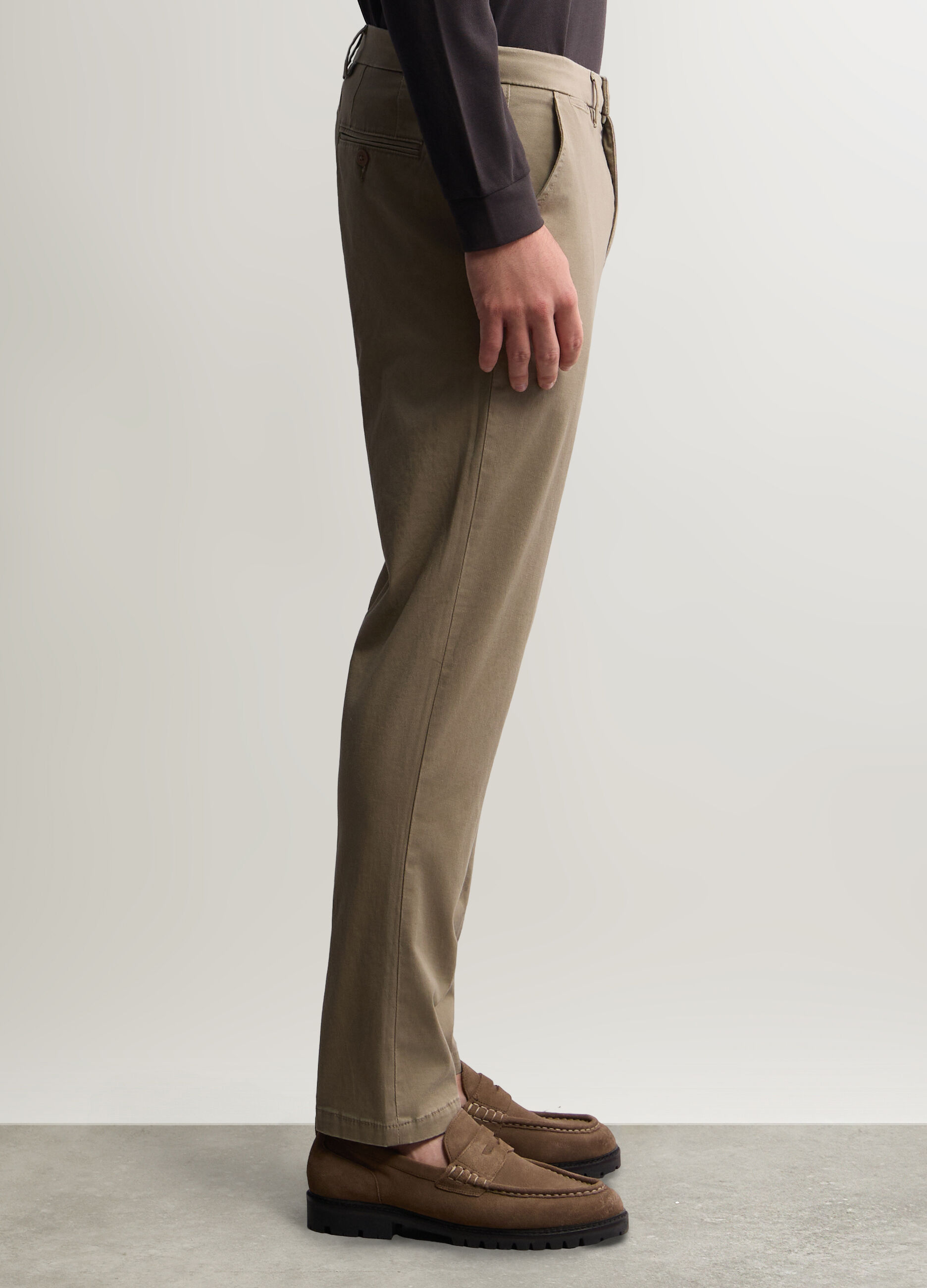 Pantaloni chino slim fit in cotone stretch uomo_1