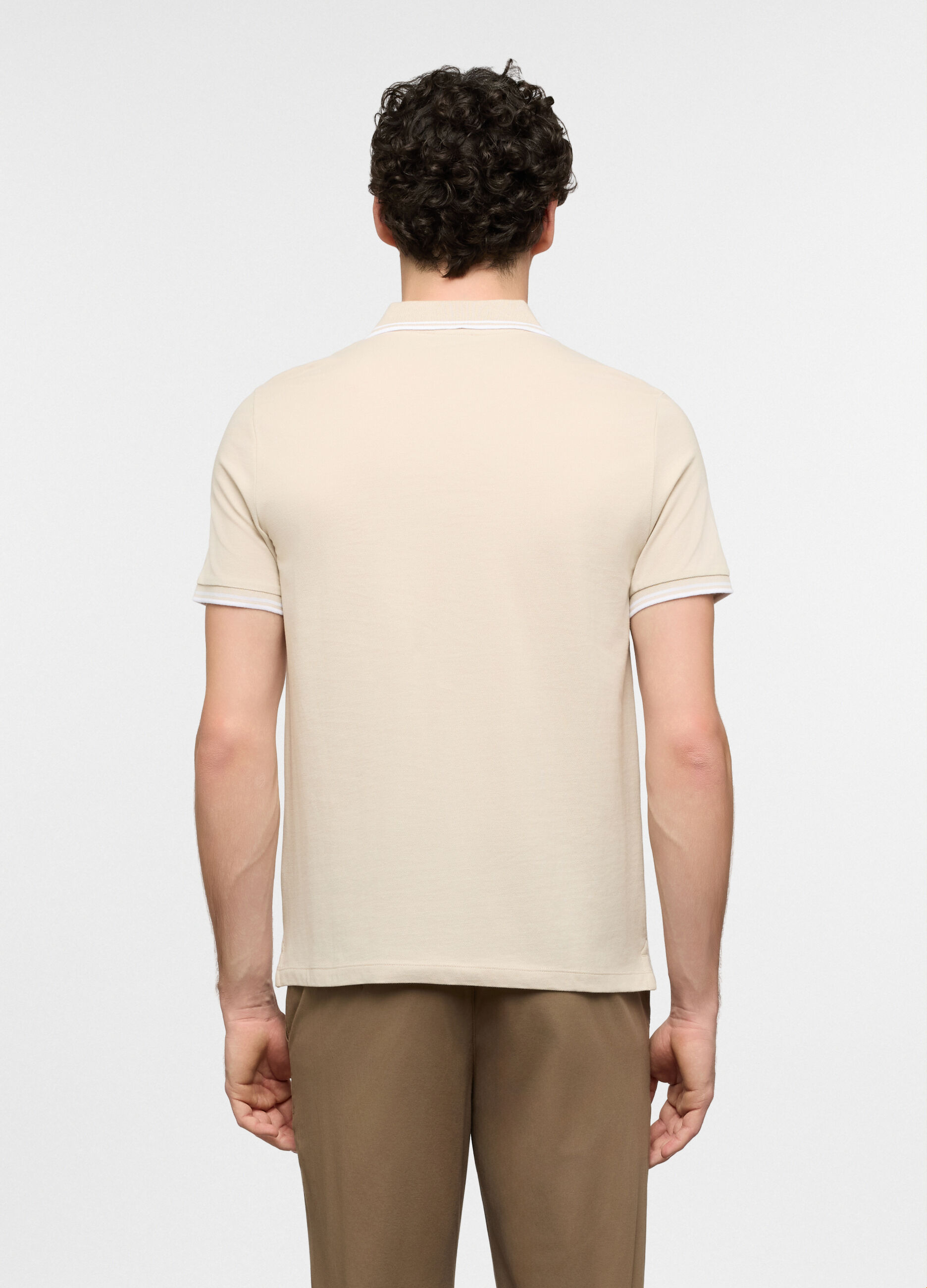 Polo a maniche corte in cotone con dettagli a contrasto uomo_1