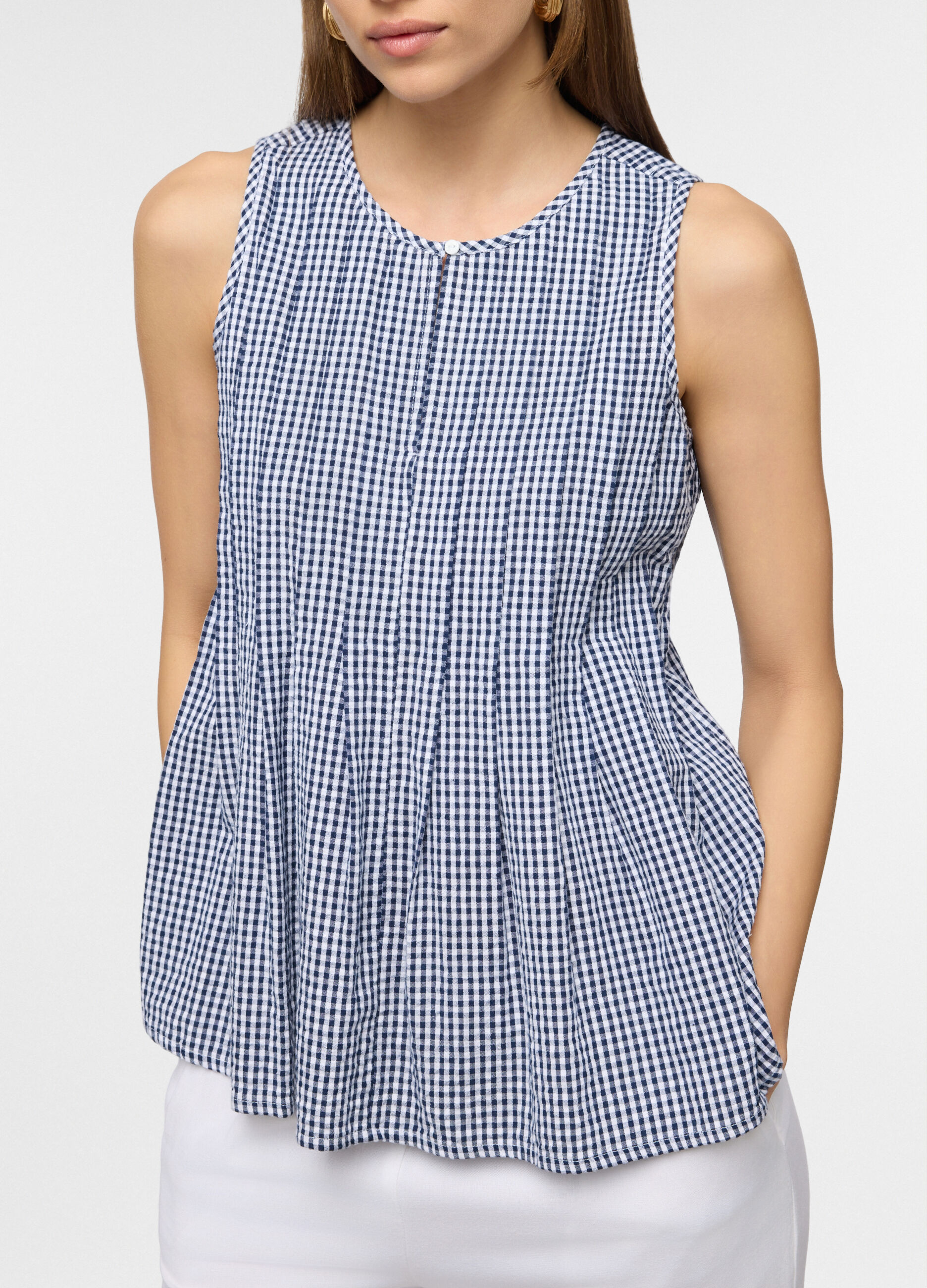 Top smanicato a girocollo in puro cotone donna_2