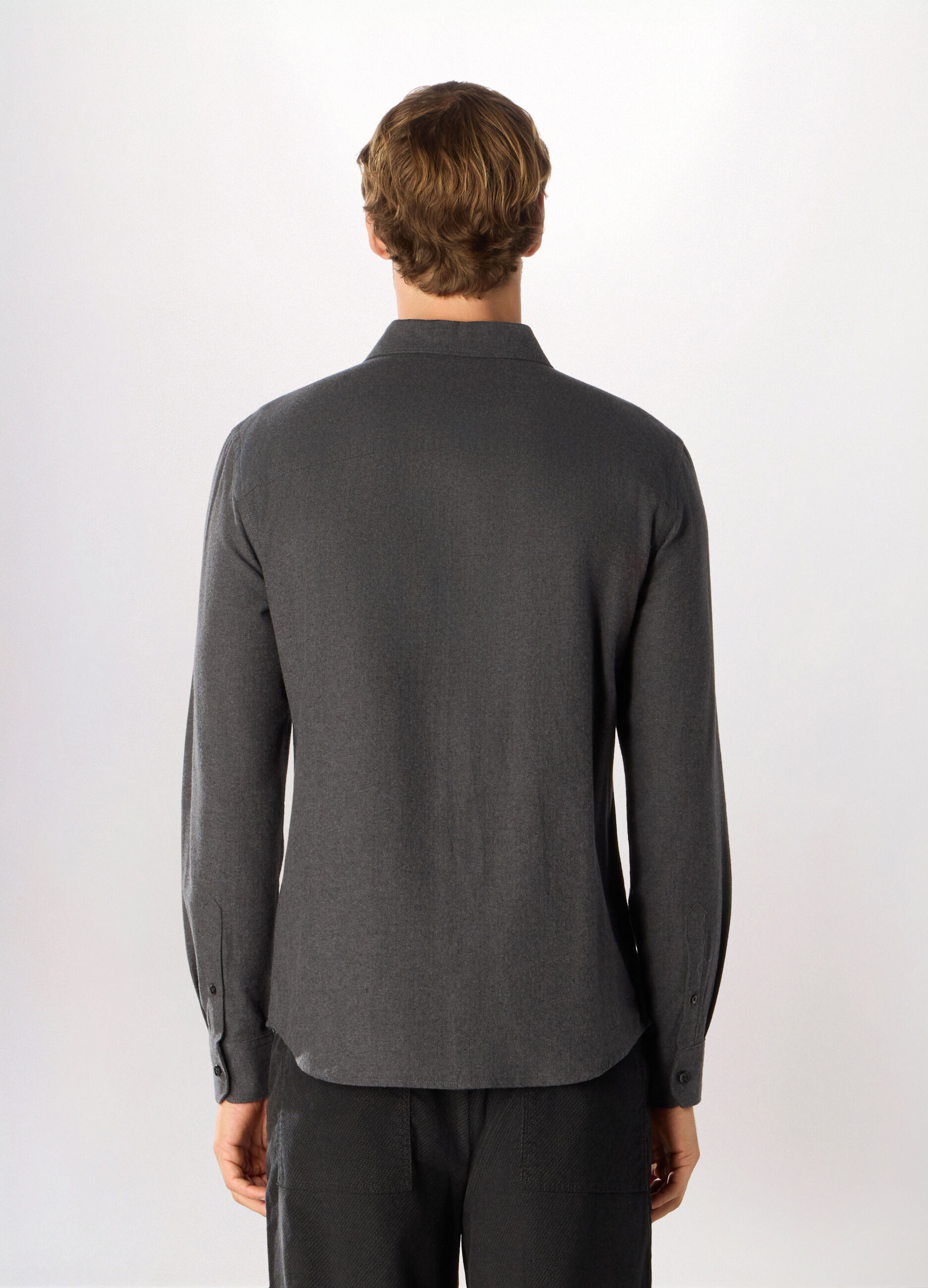 Camicia slim fit in flanella a lisca di pesce uomo_1