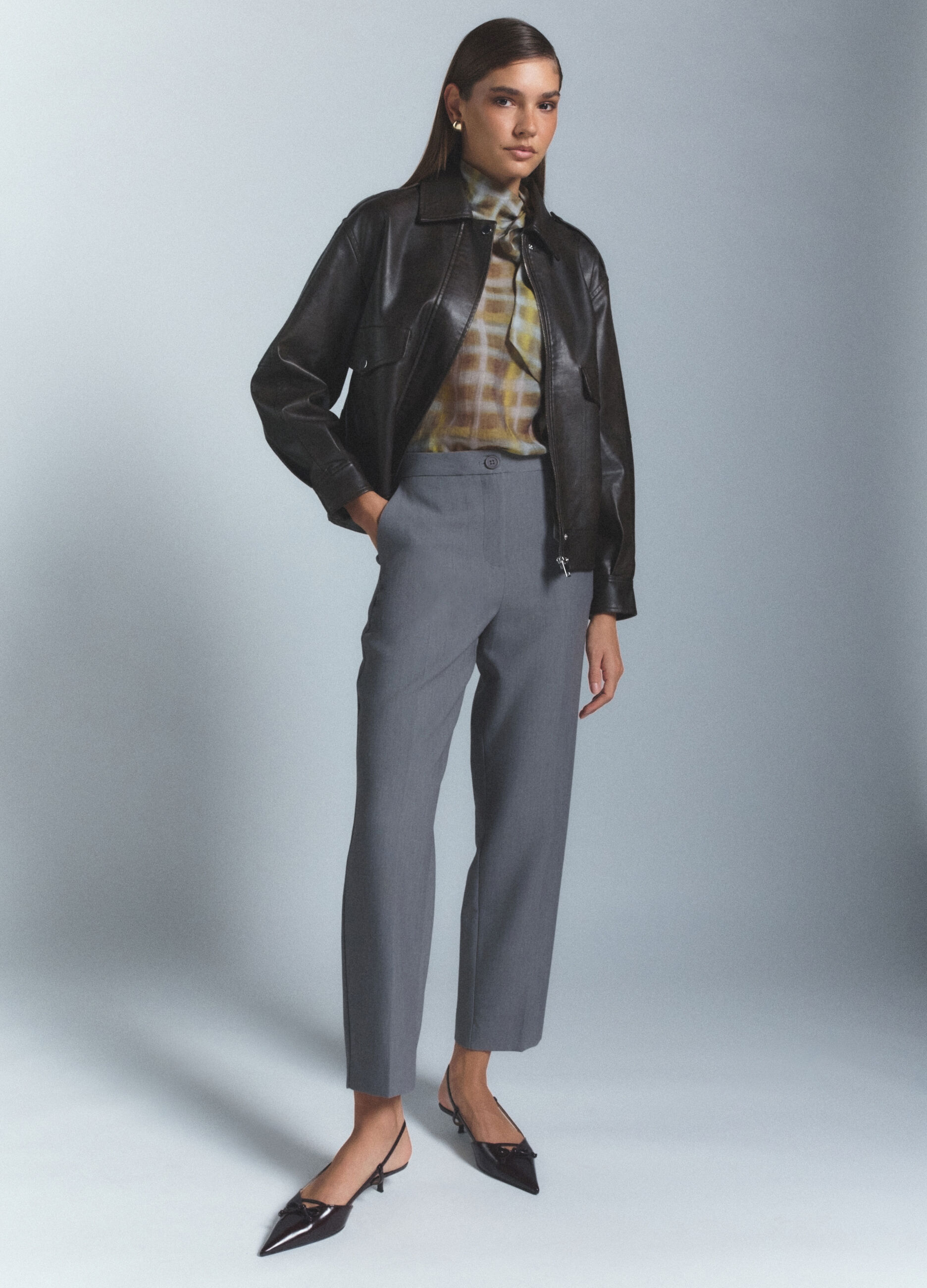 Pantaloni Fit Regular crepe donna_0