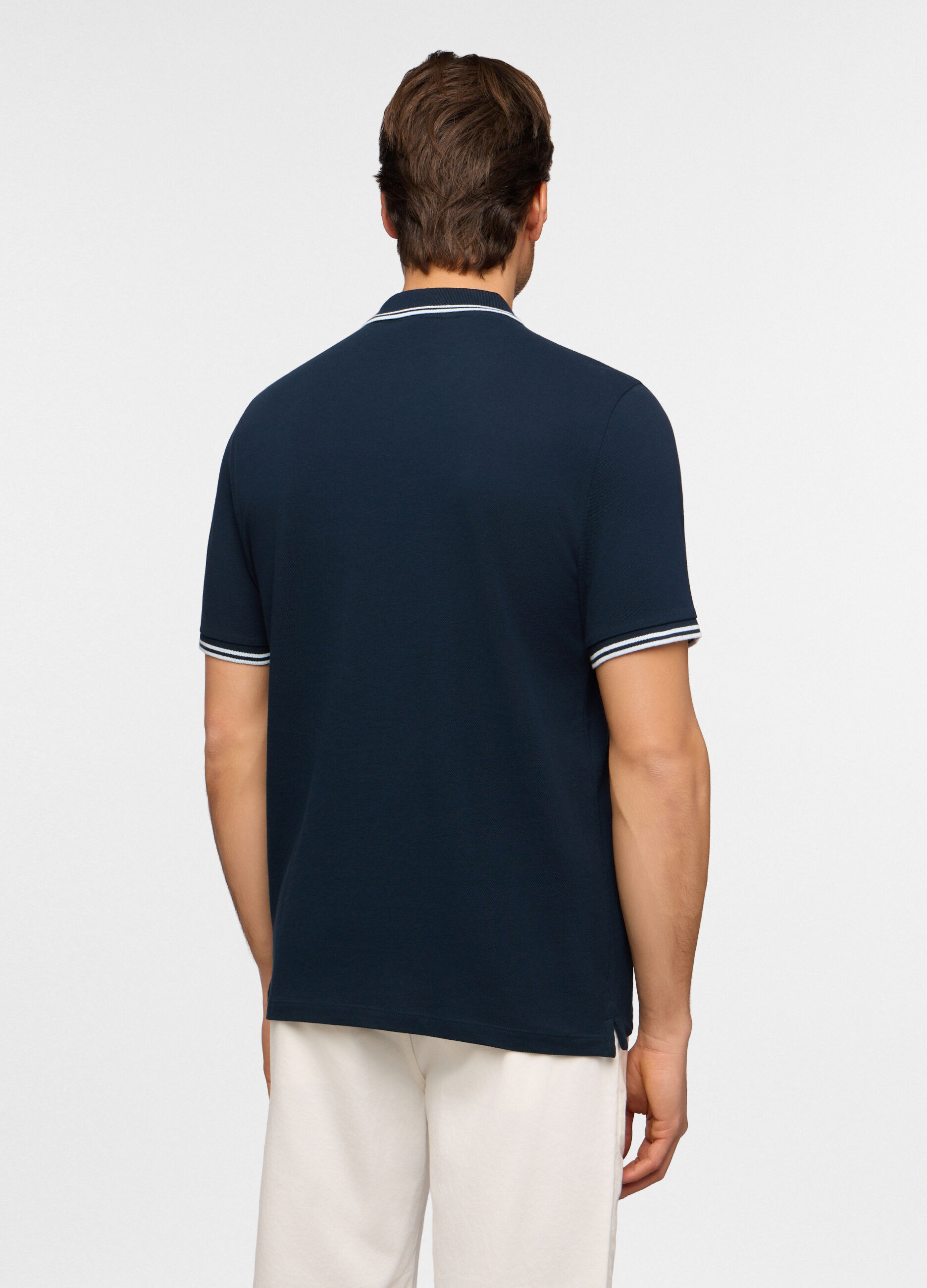 Polo a maniche corte con dettagli a contrasto uomo_1