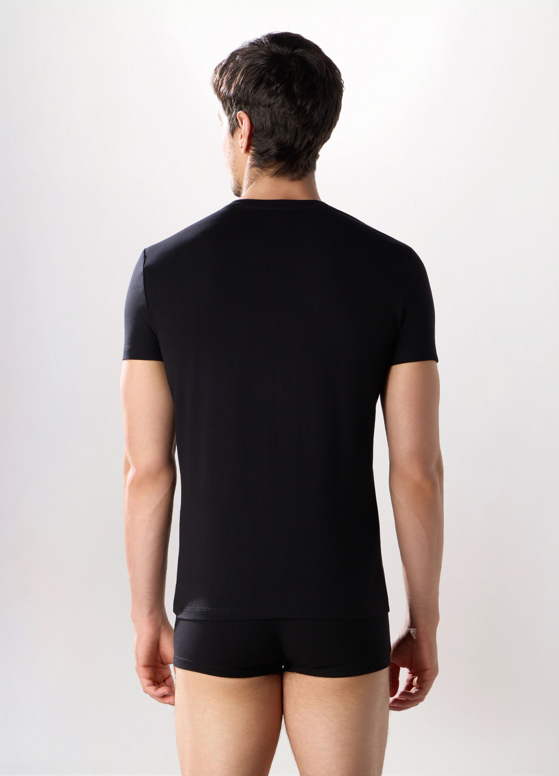 T-shirt collo a V in cotone stretch uomo_1