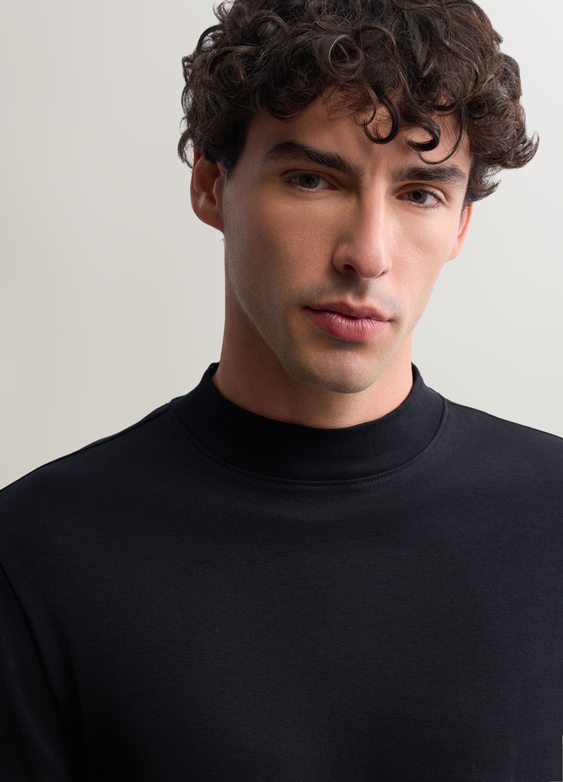Maglia lupetto in interlock di cotone uomo_2