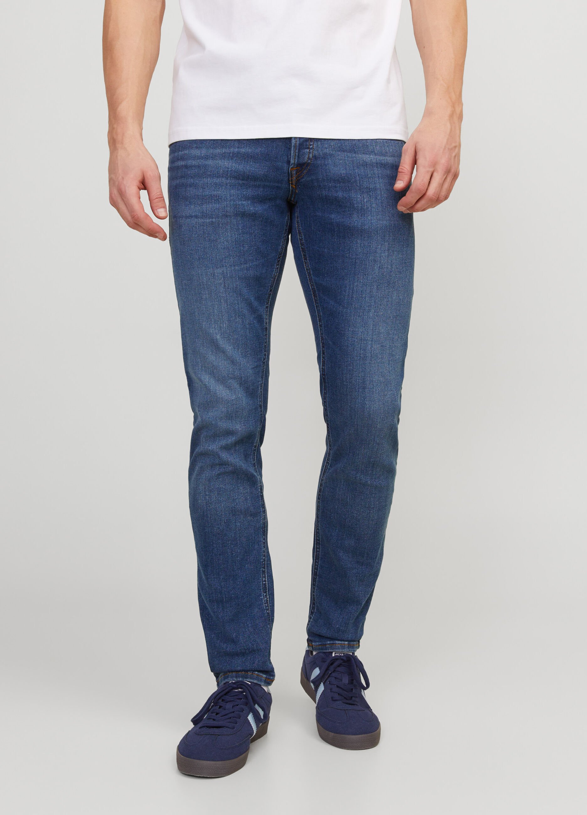 Jeans slim fit in denim uomo_0