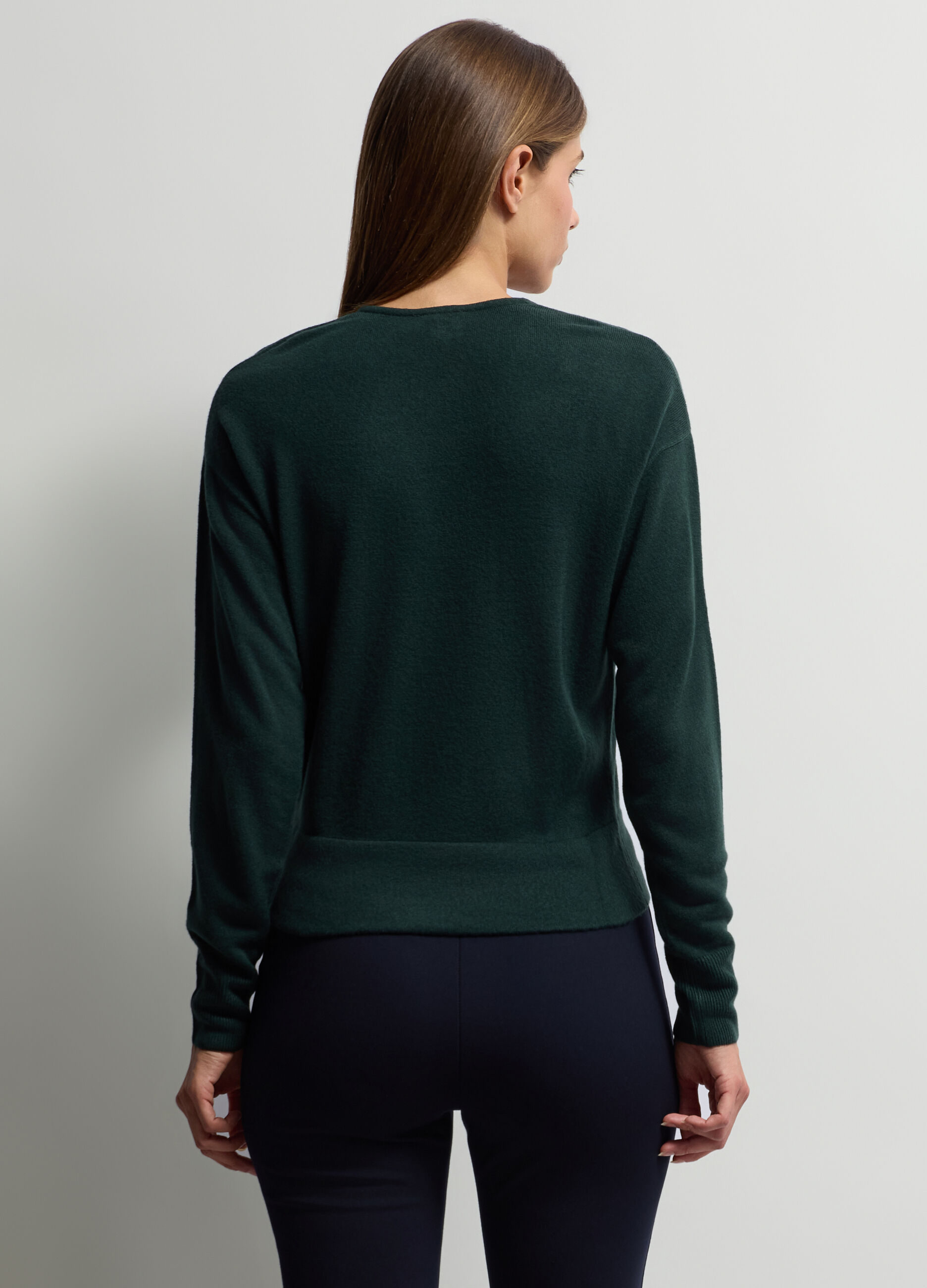 Pullover con scollo a V Fit over rasato donna_1