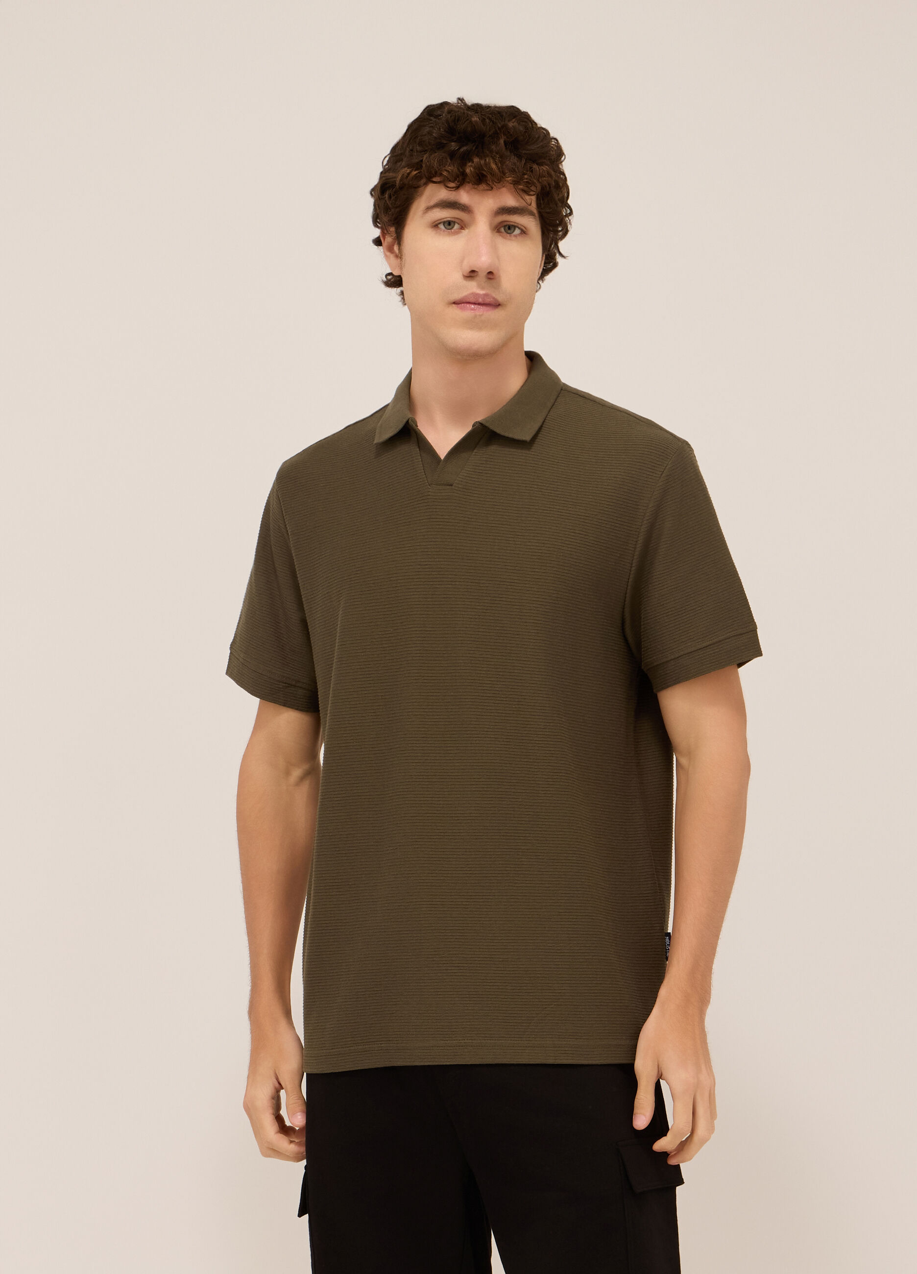 Polo in cotone a coste orizzontali uomo_0