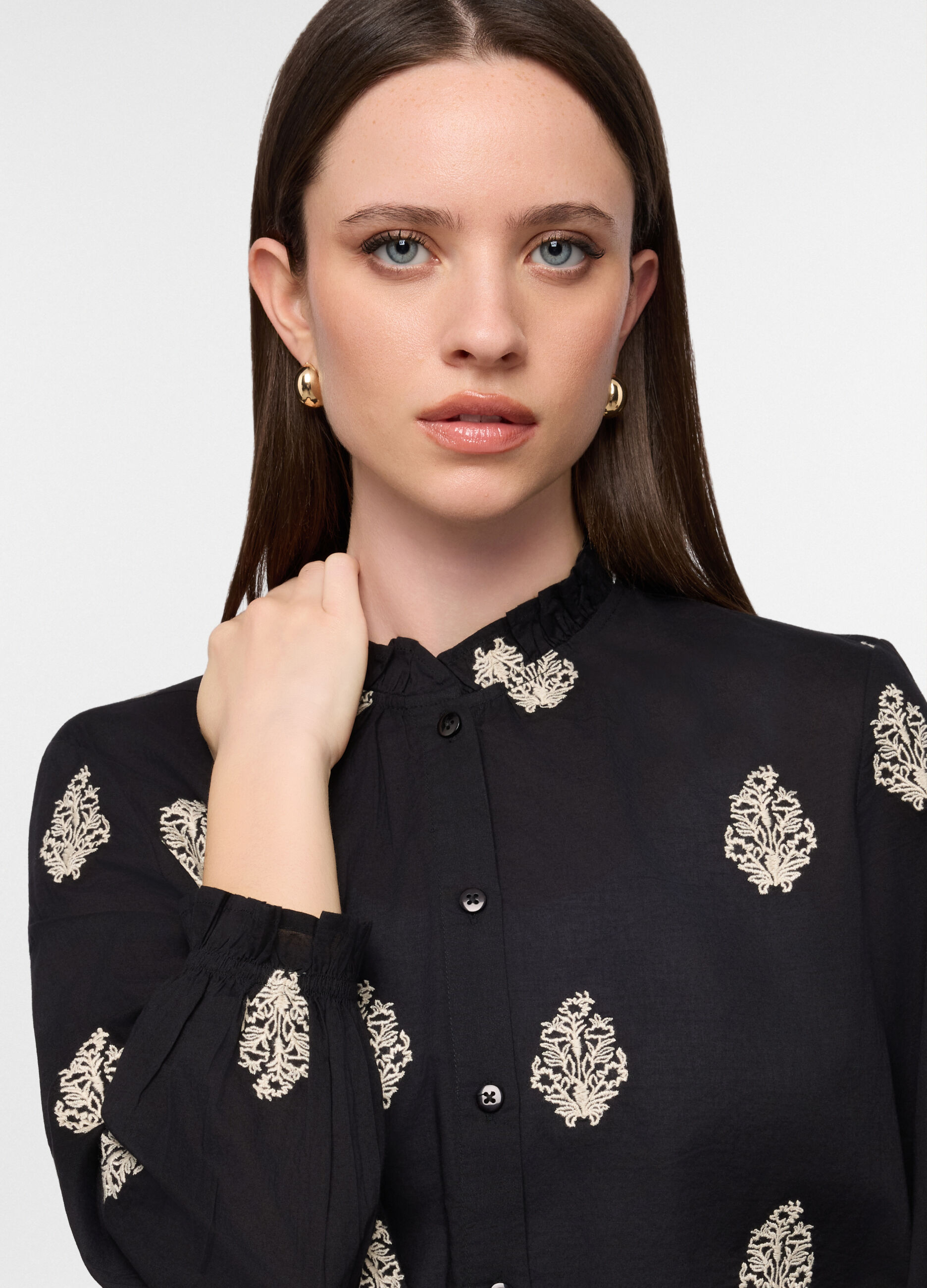 Camicia fit regular con collo rotondo in puro cotone donna_2