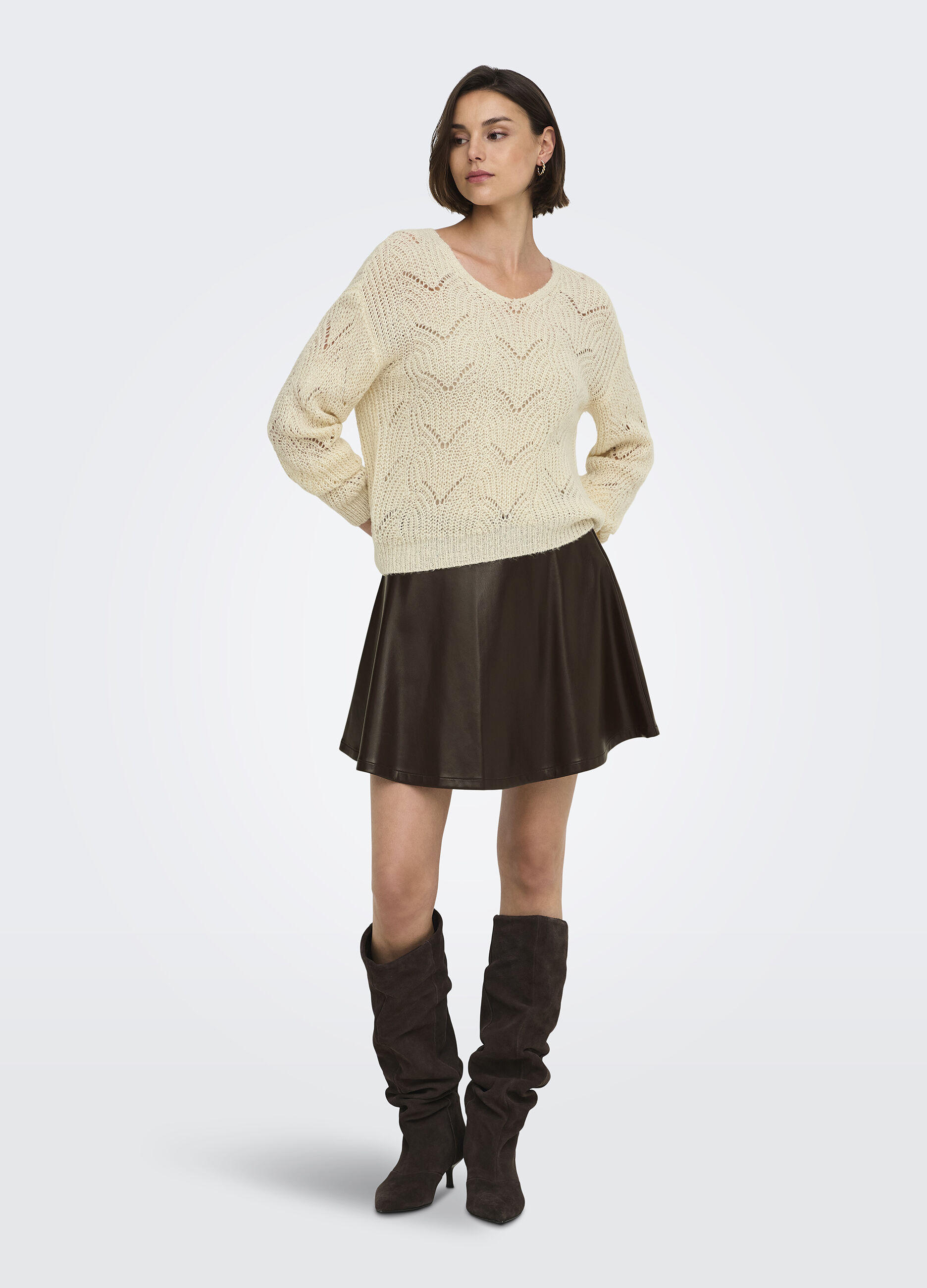 Pullover con scollo a V_1