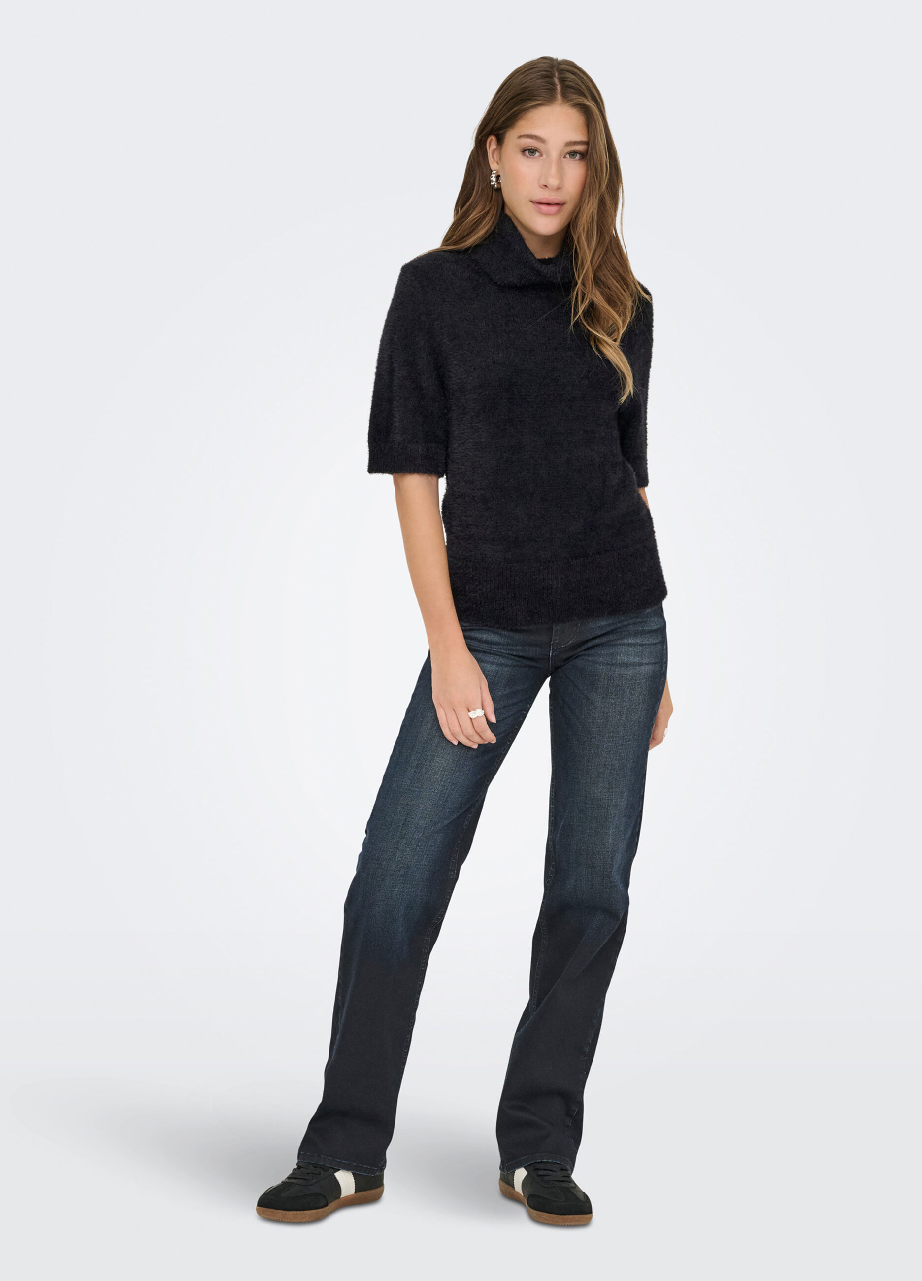 Tricot fluffy a maniche corte donna_2