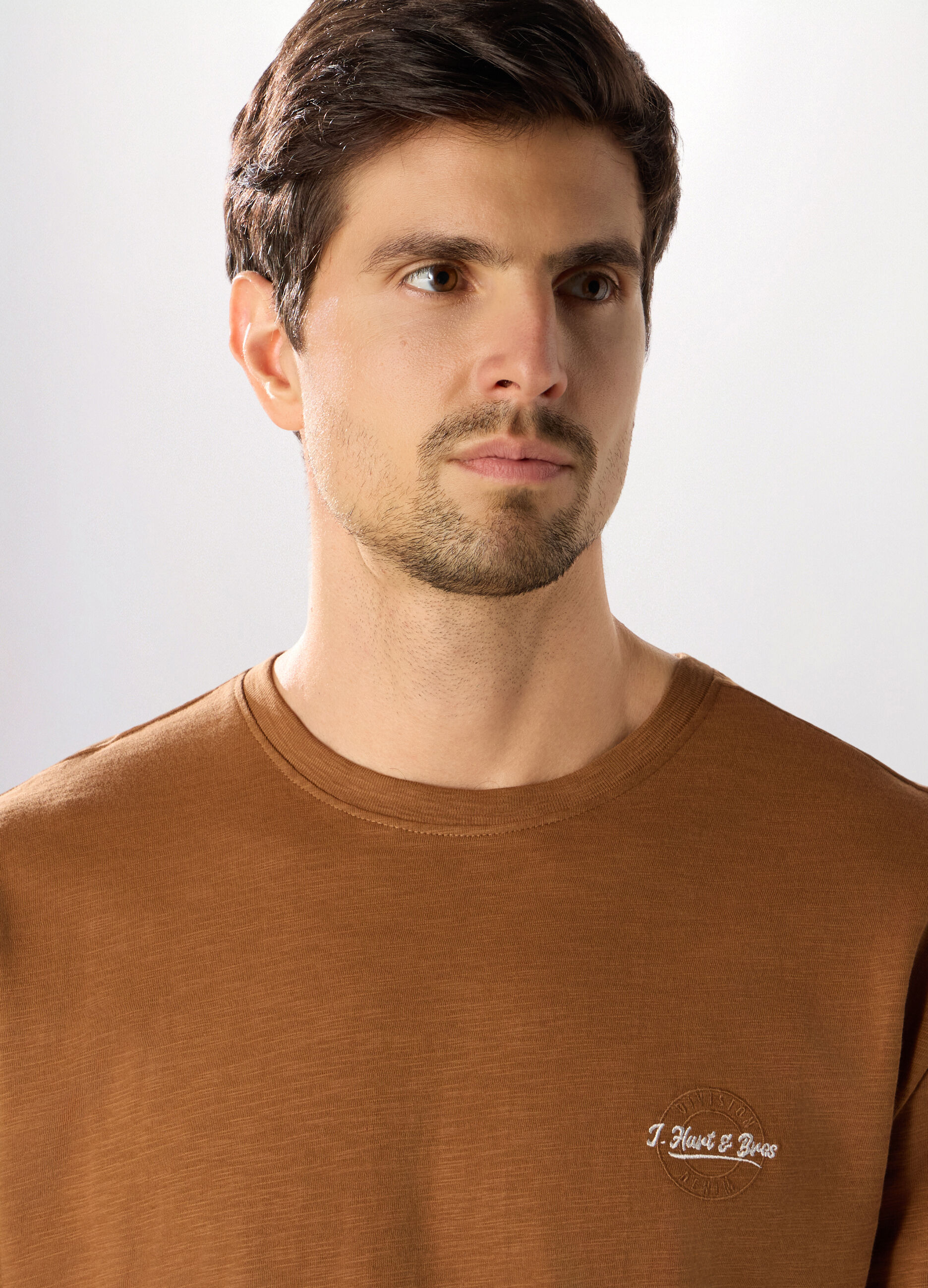 T-shirt girocollo in puro cotone fiammato uomo