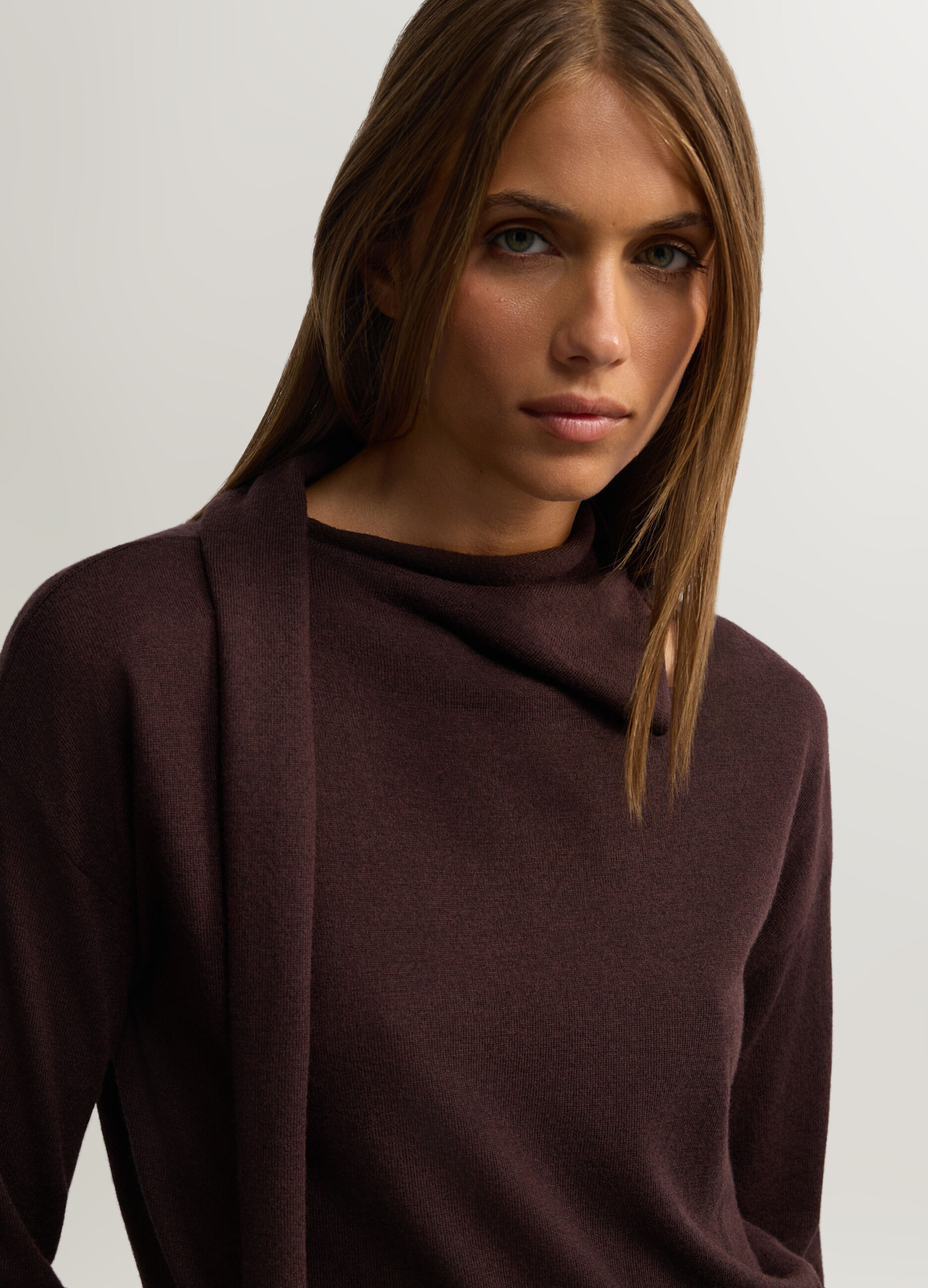Pullover con cut out donna_2