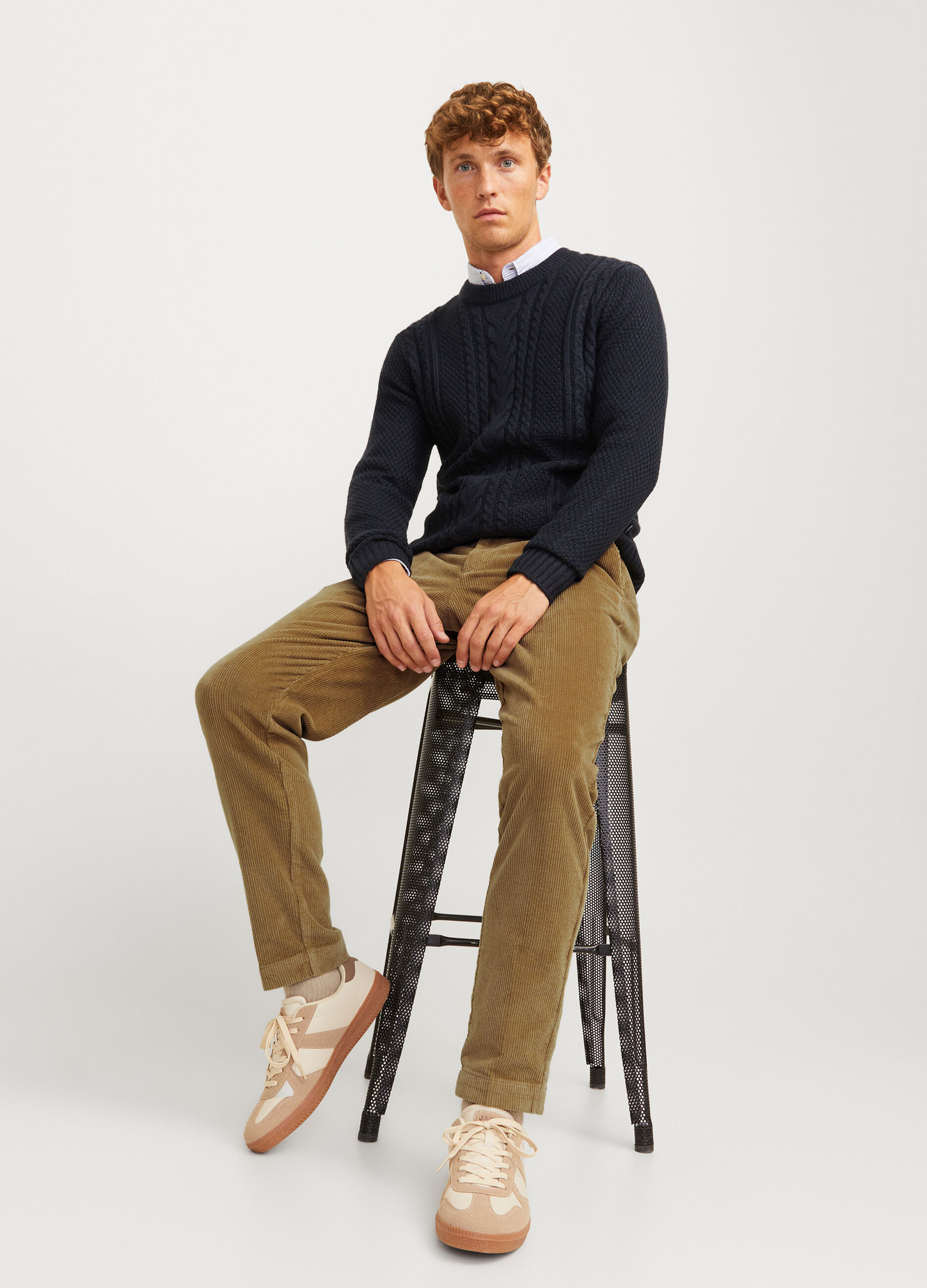 Pantaloni chino in velluto a coste uomo_3