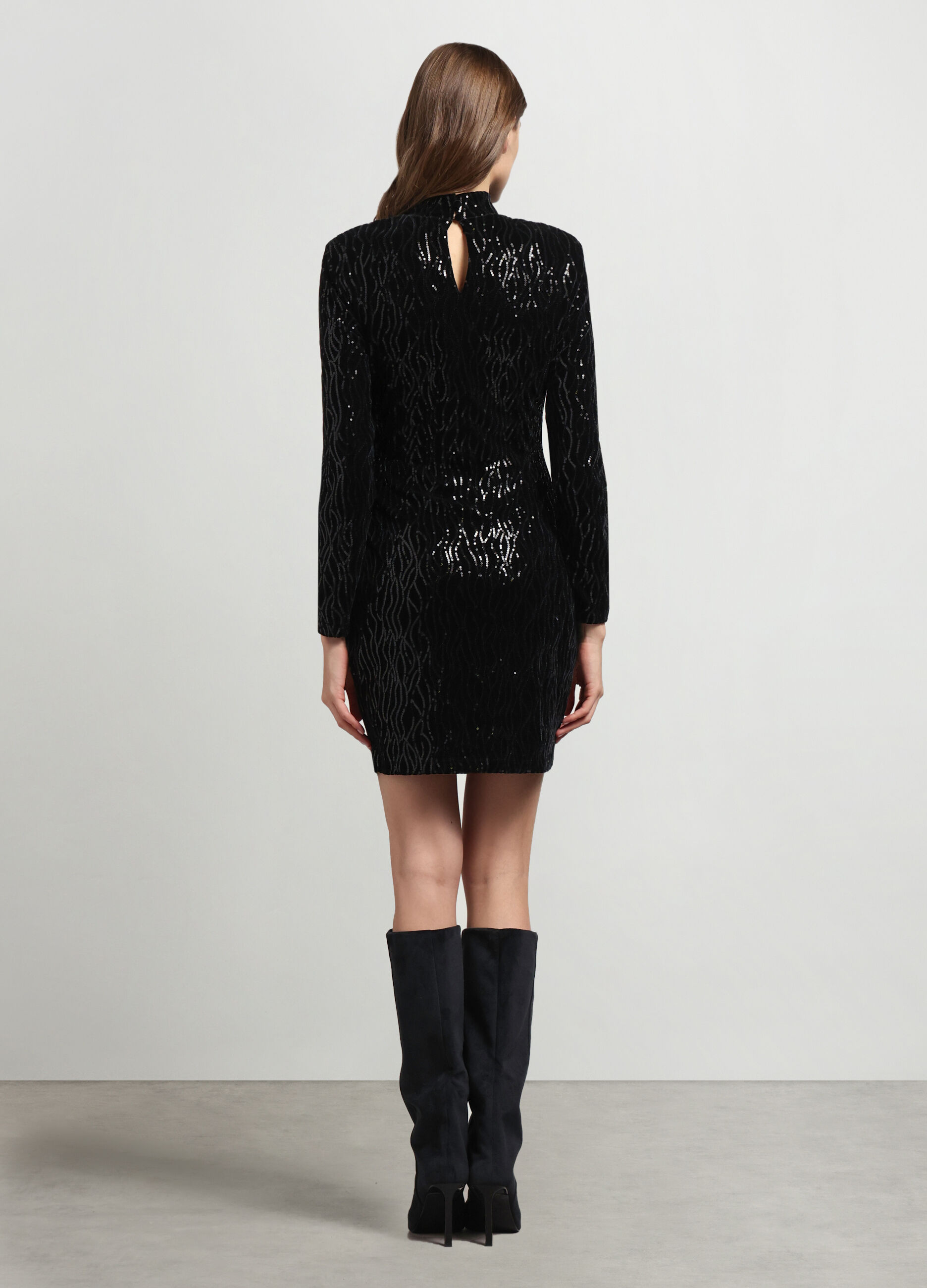 Vendita on line vestiti donna best sale