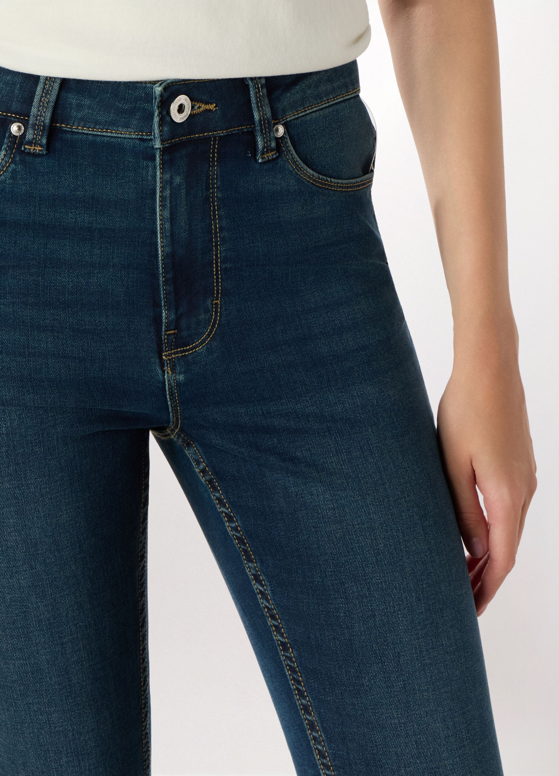 Pantaloni in cotone stretch donna_2