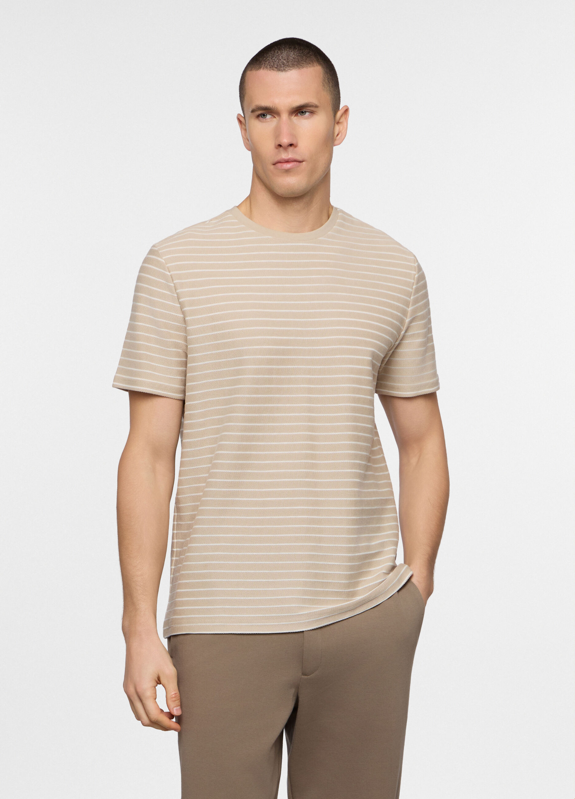 T-shirt in cotone a righe uomo_0