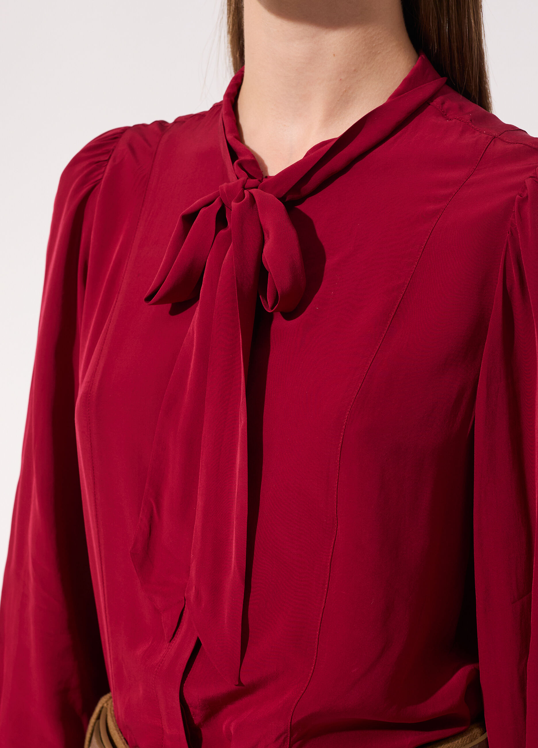 Blusa crêpe a maniche lunghe donna_3