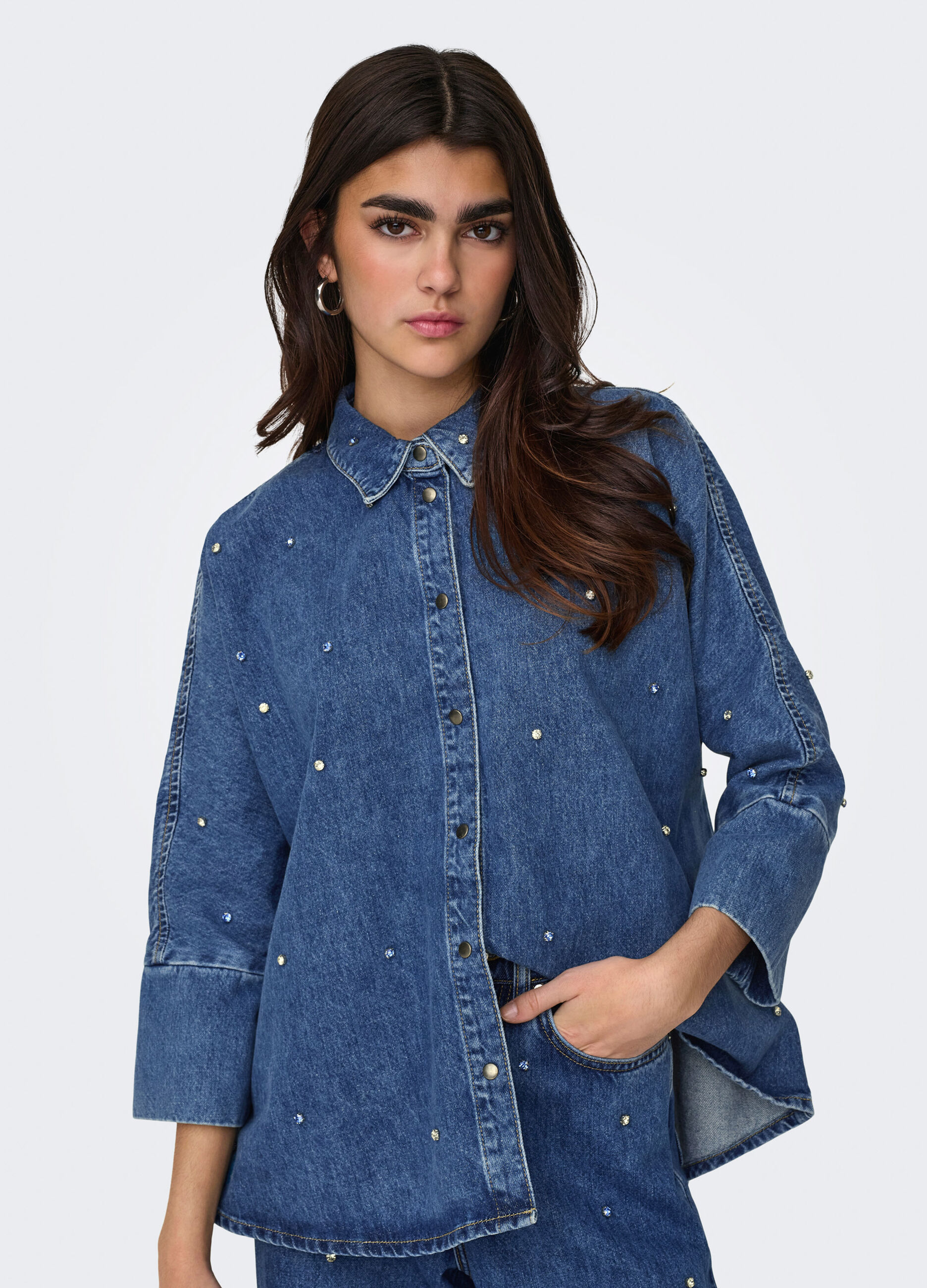 Camicia in denim con strass donna