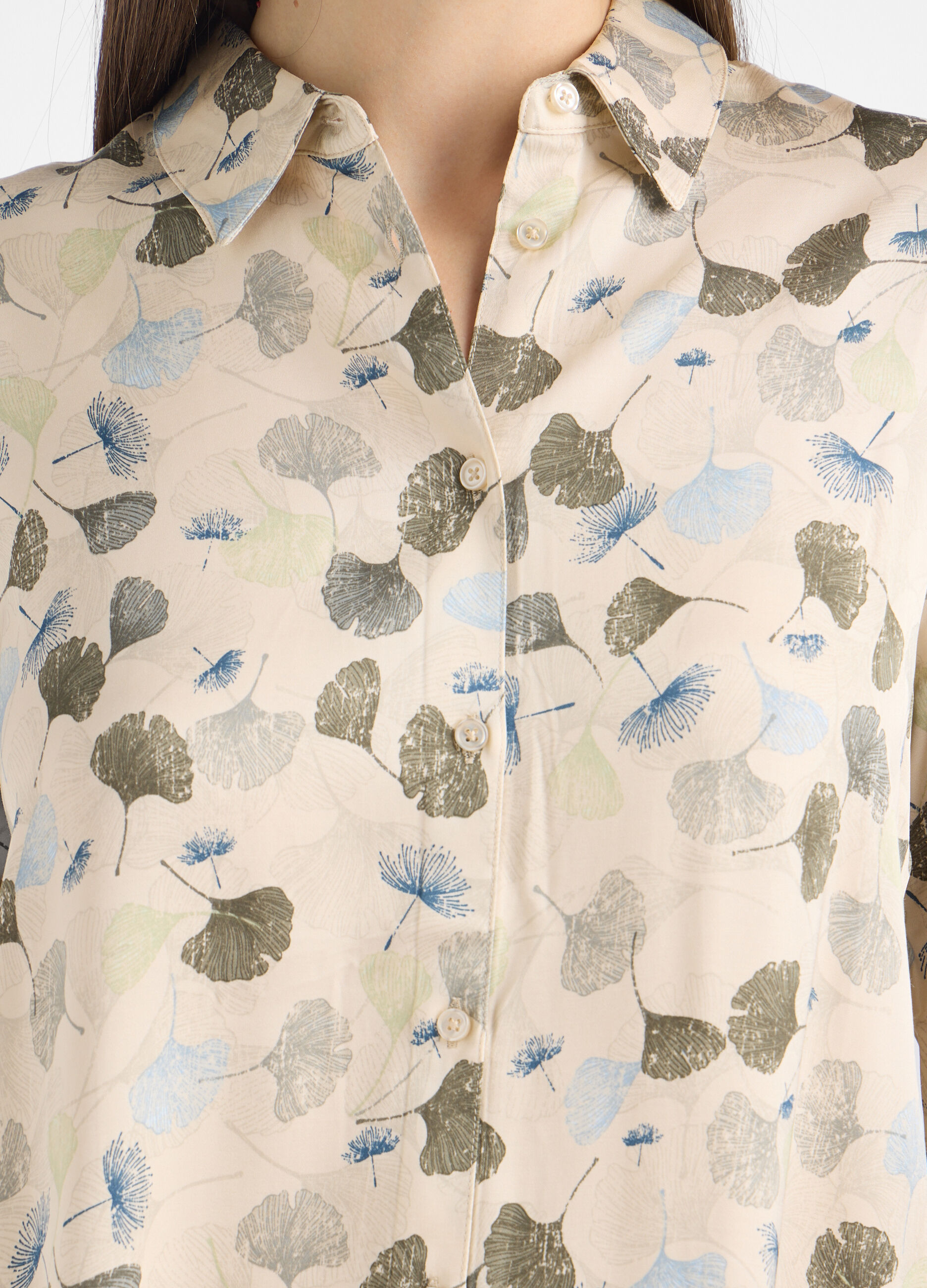 Camicia Fit Regular con colletto alla francese in raso di pura viscosa donna_3