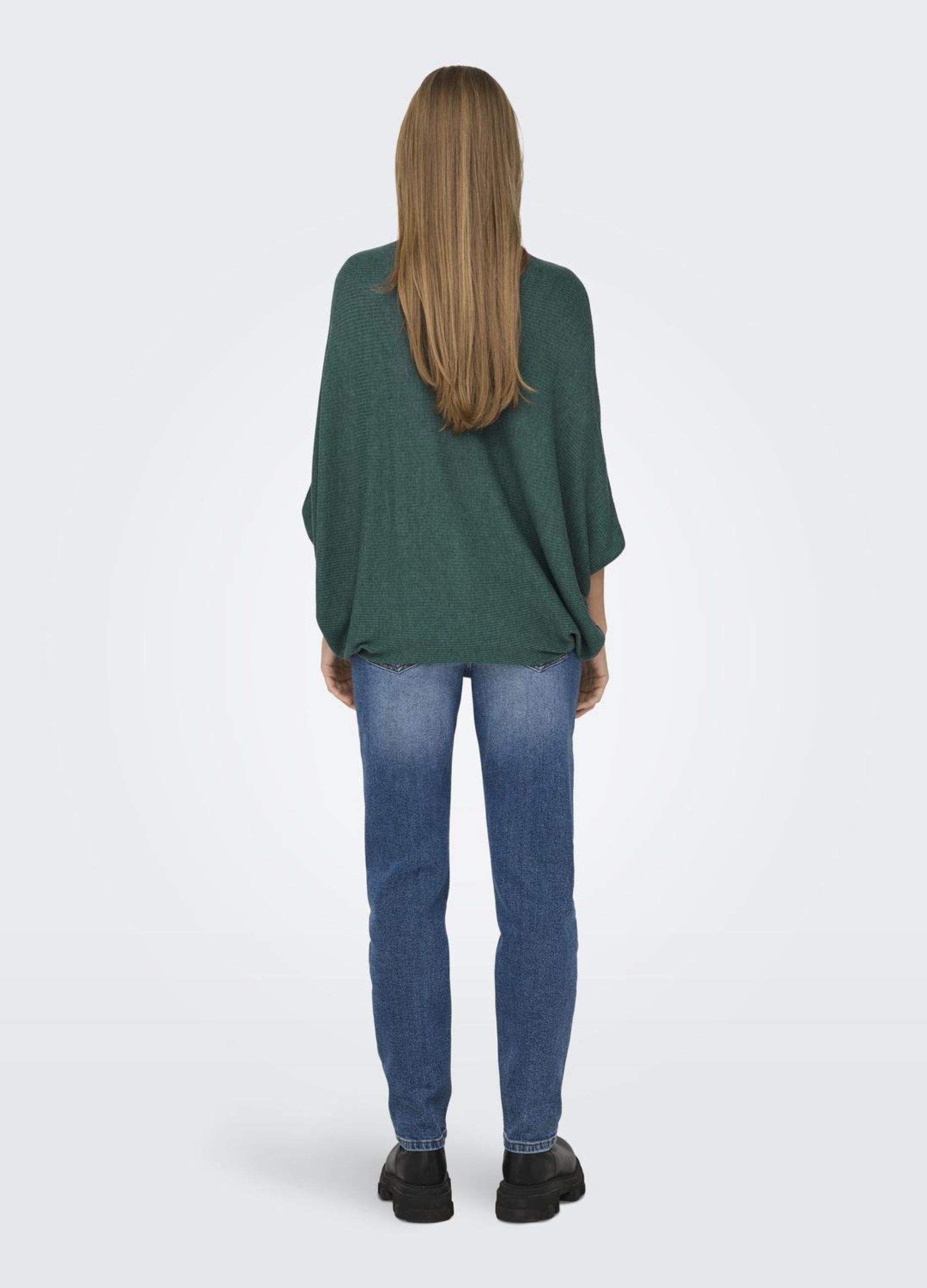 Pullover con scollo a barca_3