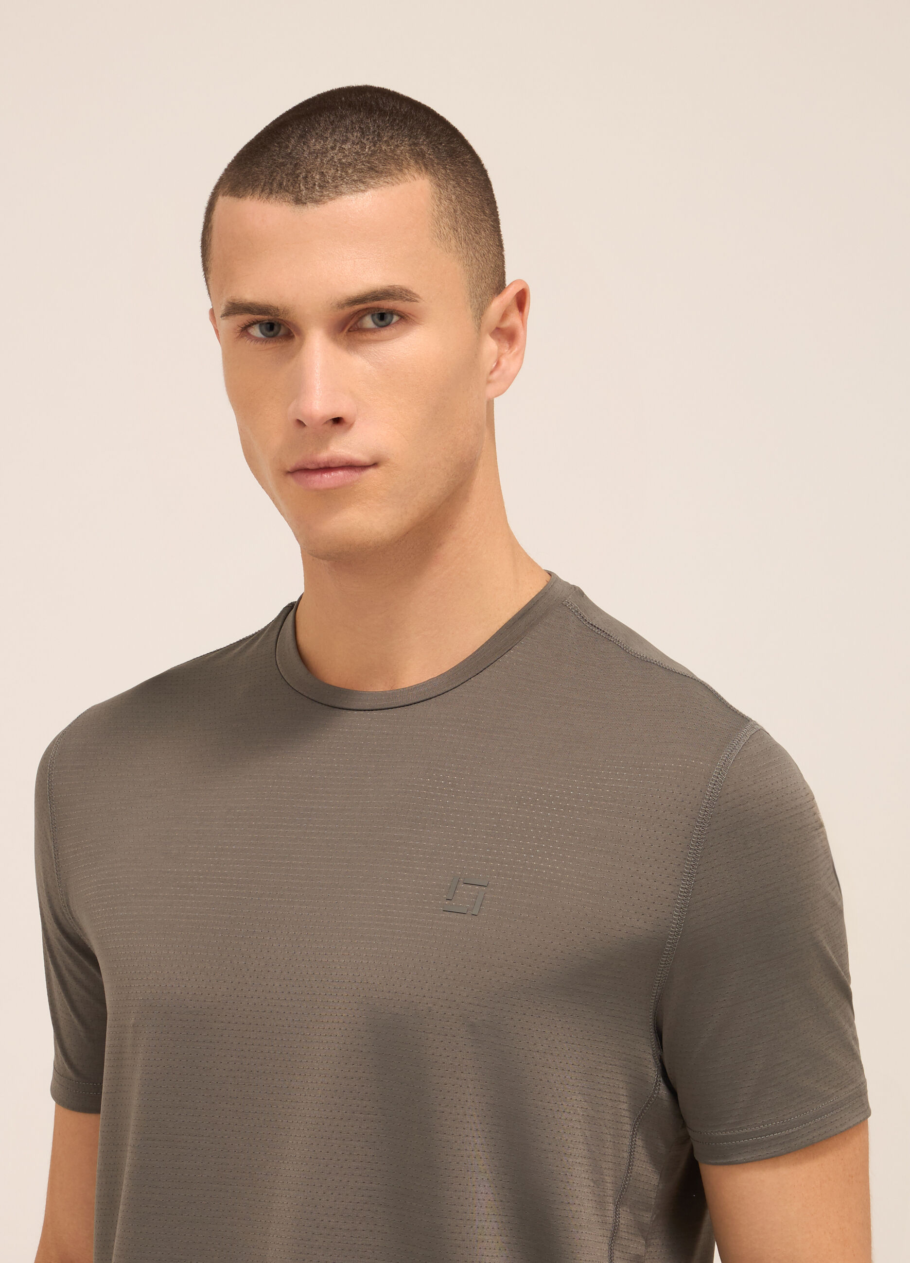 T-shirt tecnica a maniche corte uomo