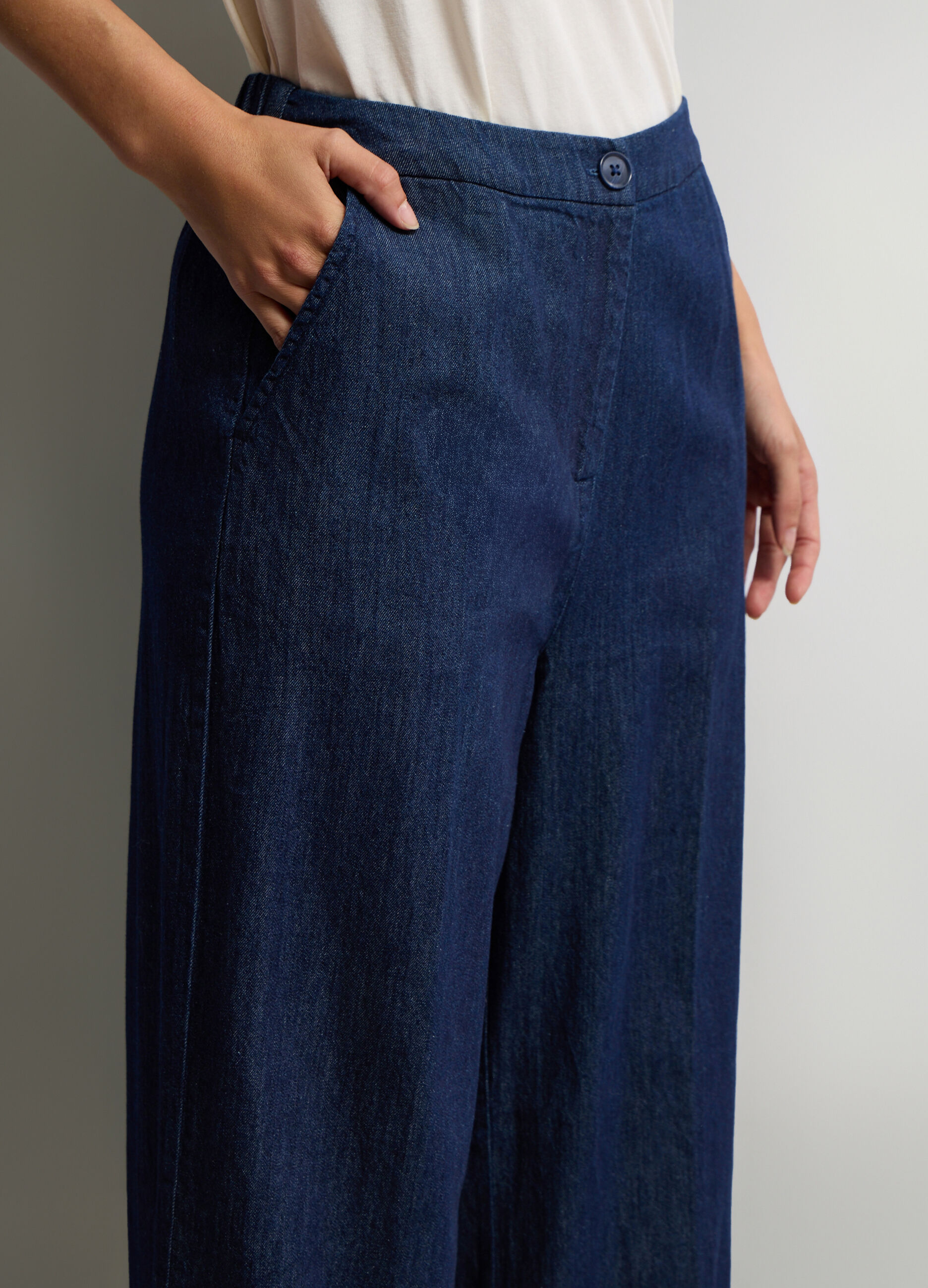 Pantaloni Relaxed Fit in denim di puro cotone donna_3