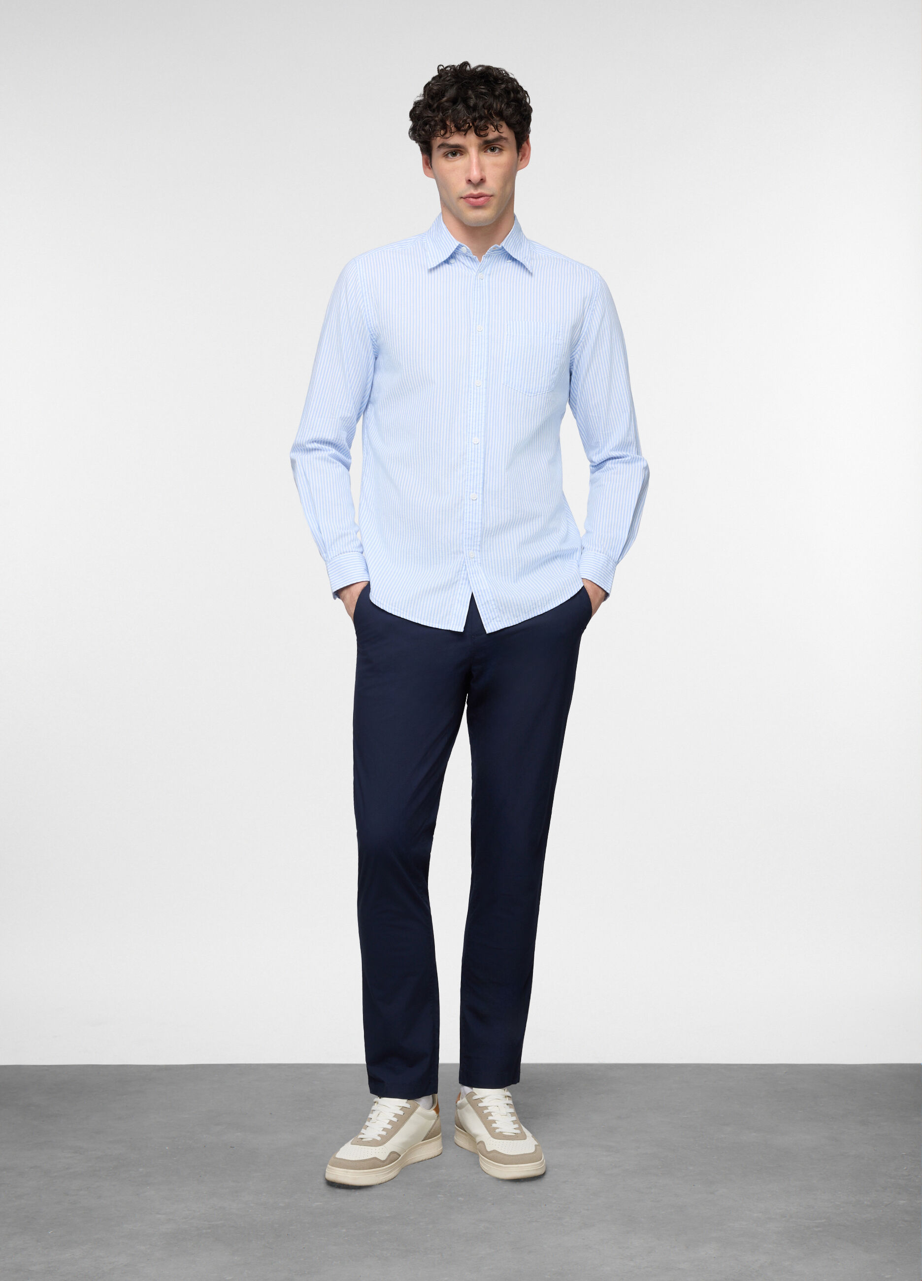 Pantalone chino slim fit di cotone stretch uomo_0