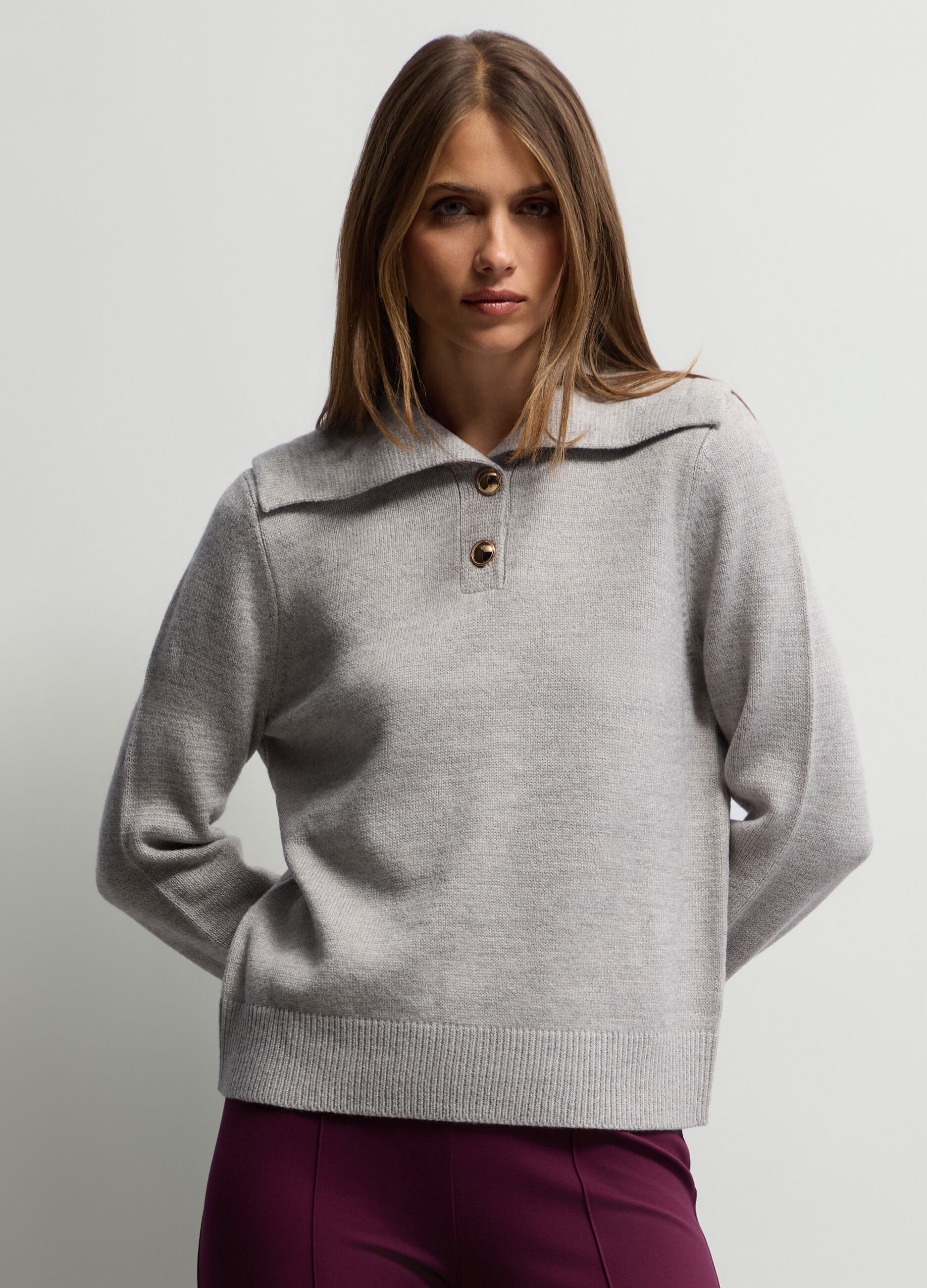 Pullover con colletto in maglia rasata donna_0