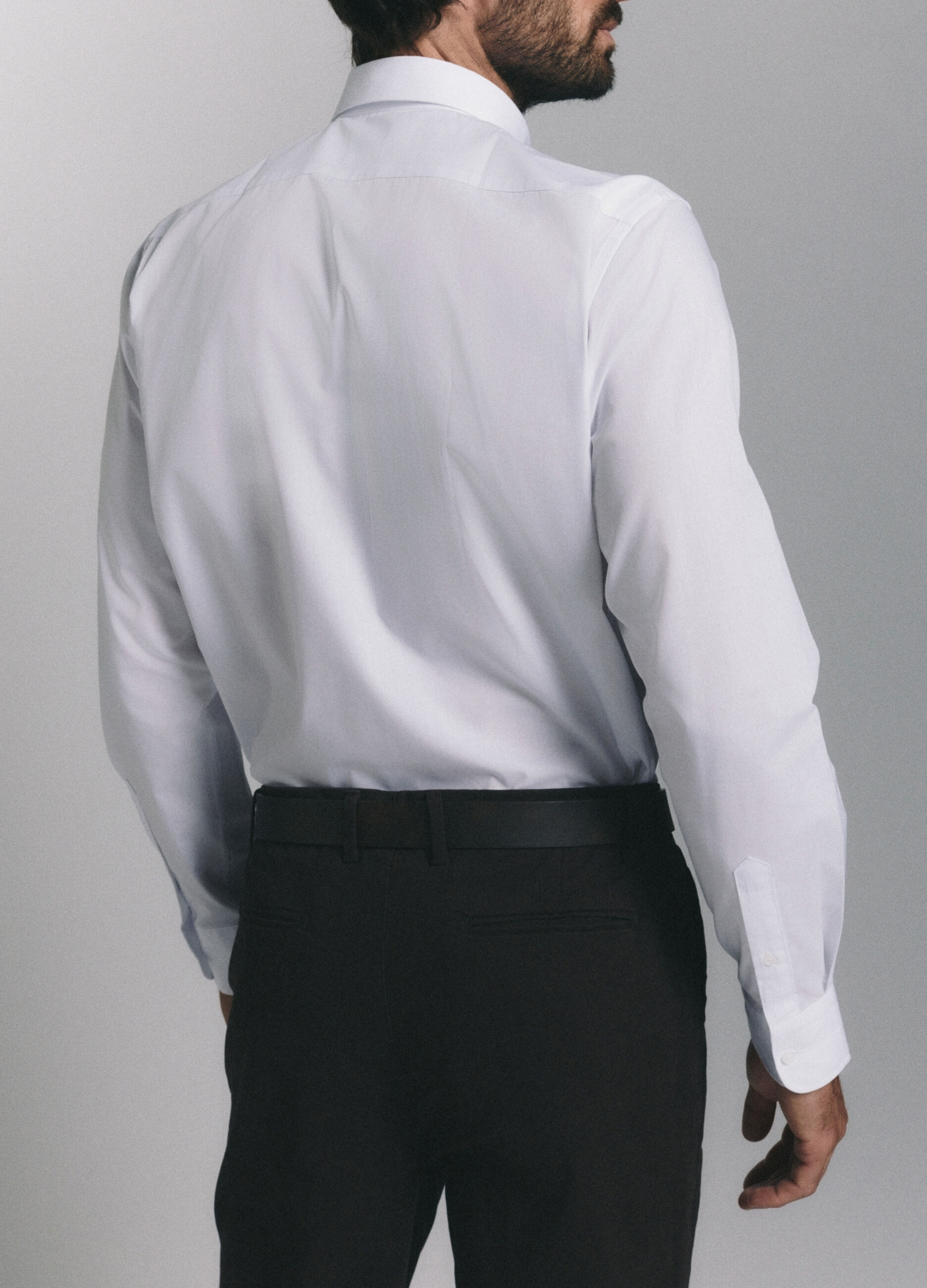 Camicia regular fit con colletto button down uomo_4