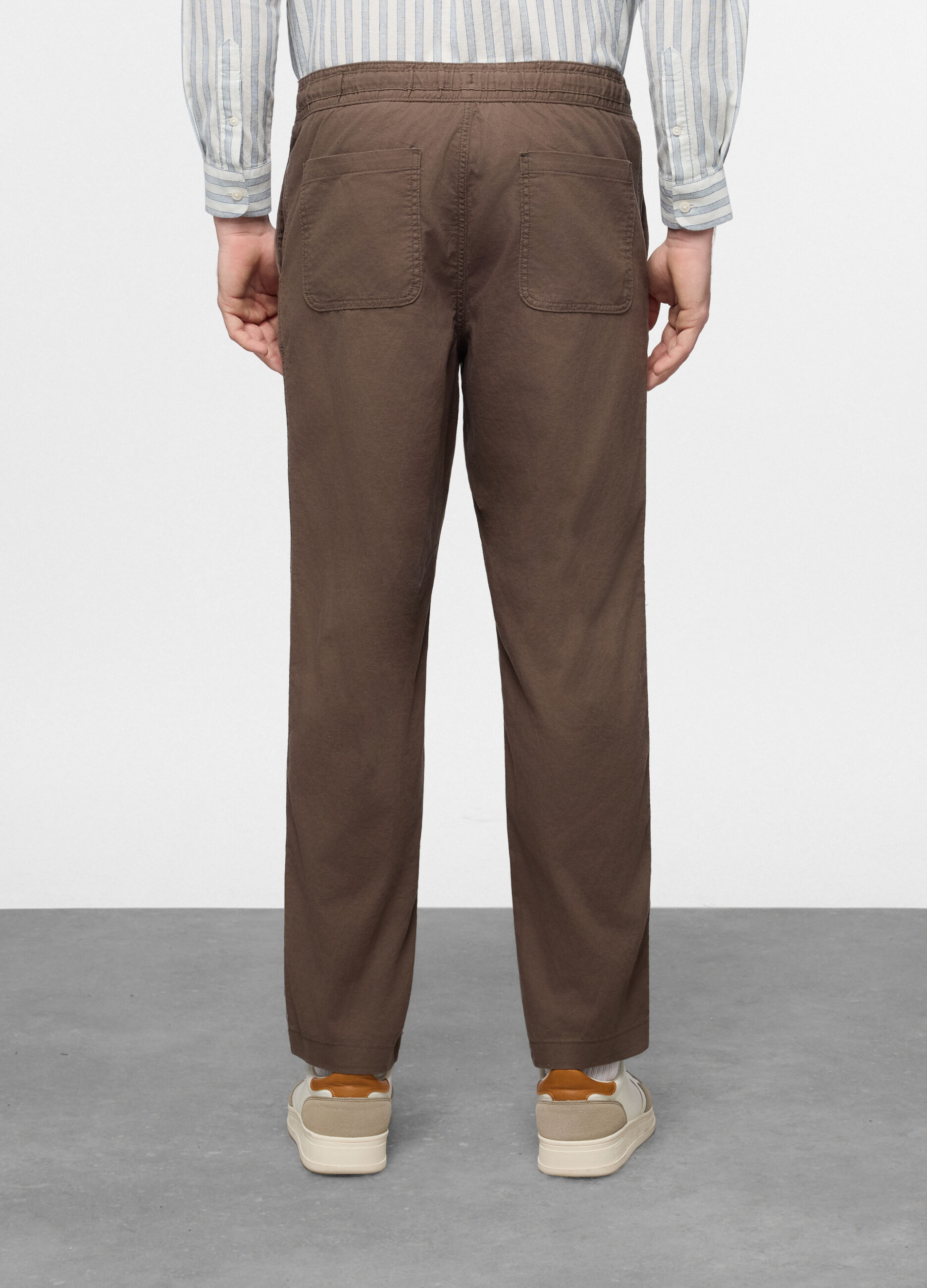 Pantalone chino relaxed fit in misto lino cotone uomo_1