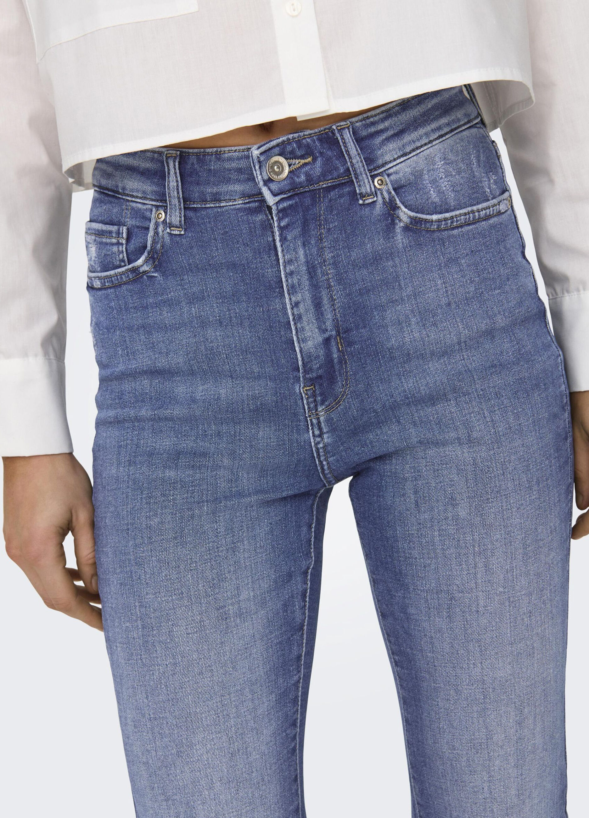 Pantaloni flare fit in denim stretch donna