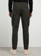 Pantaloni cargo carrot fit in cotone stretch uomo_1
