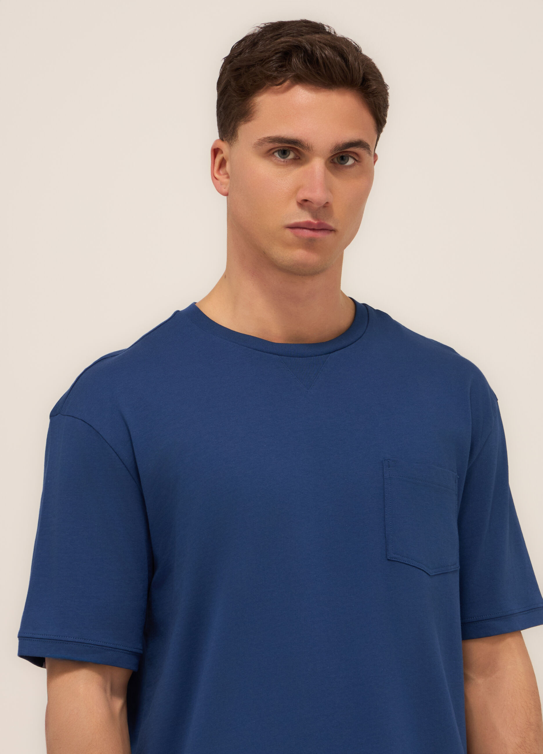 T-shirt con taschino in jersey di cotone_2