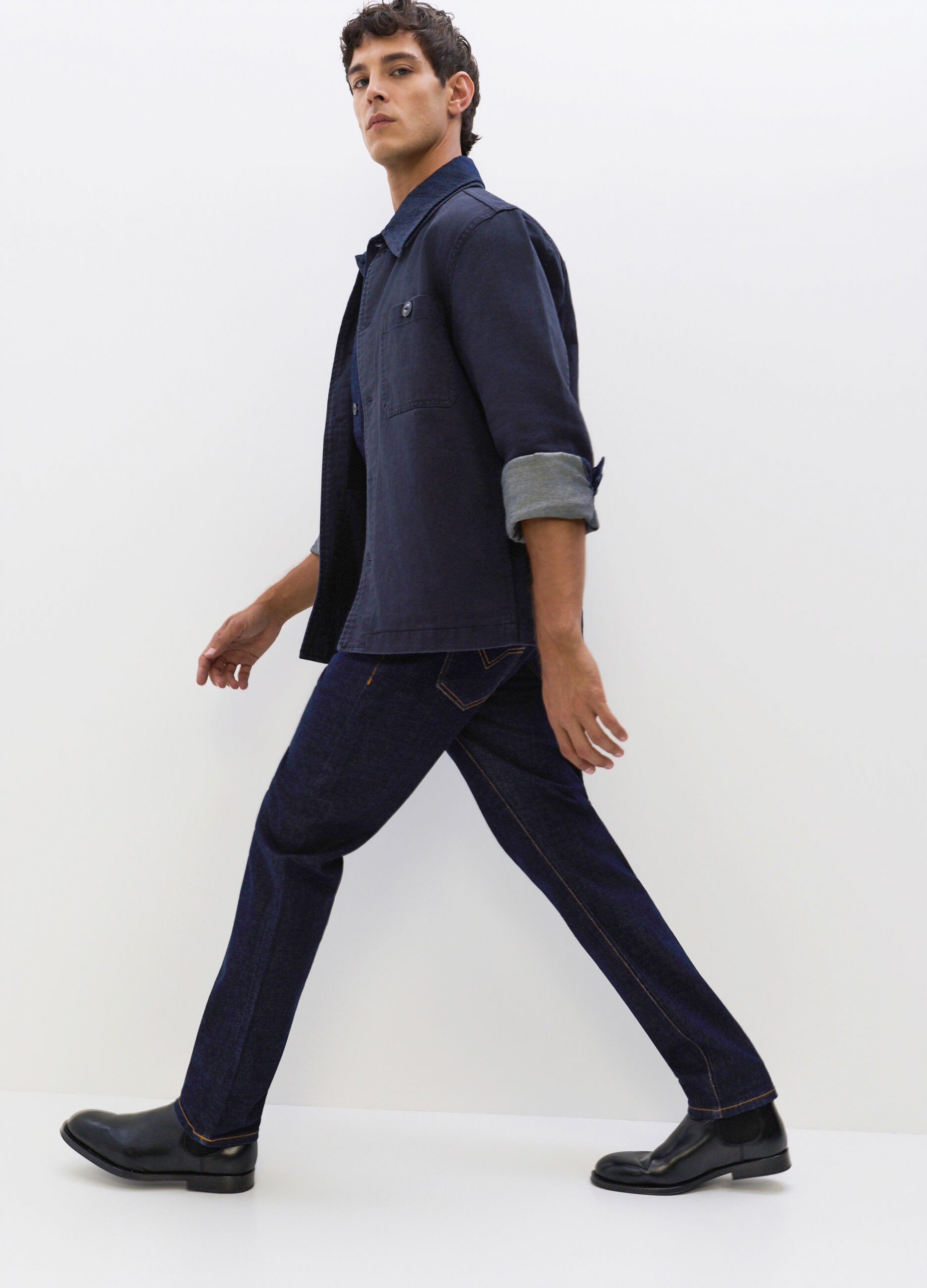 Jeans slim fit in denim lavato uomo_3