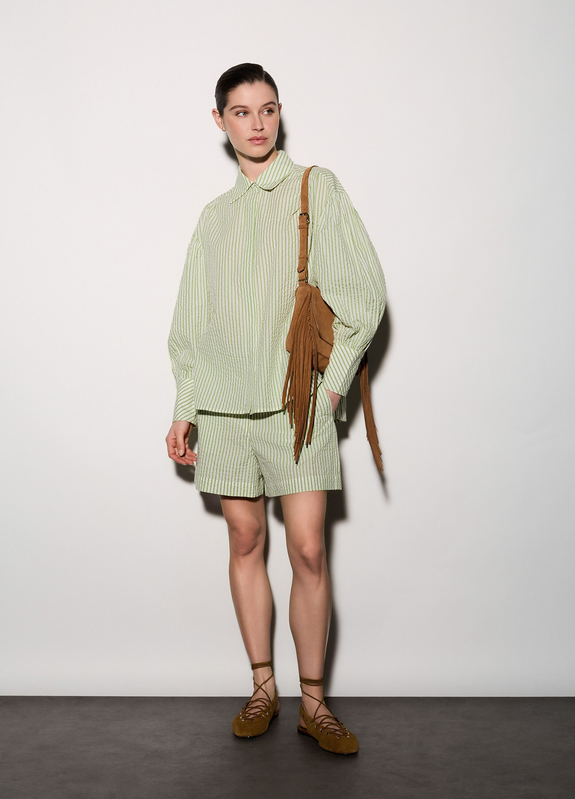 Camicia con colletto alla francese over fit donna_0