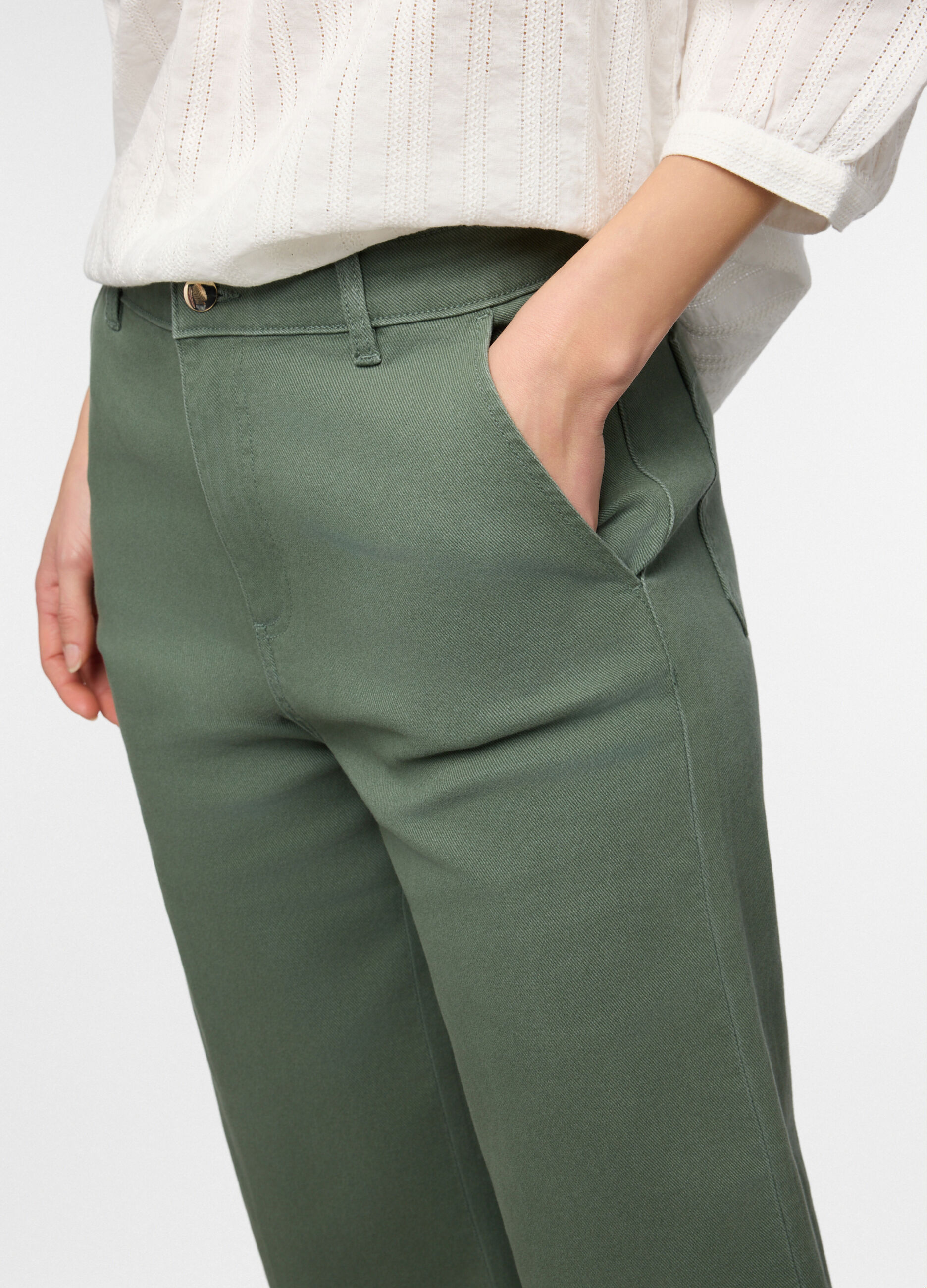 Pantaloni regular fit in cotone stretch donna_2