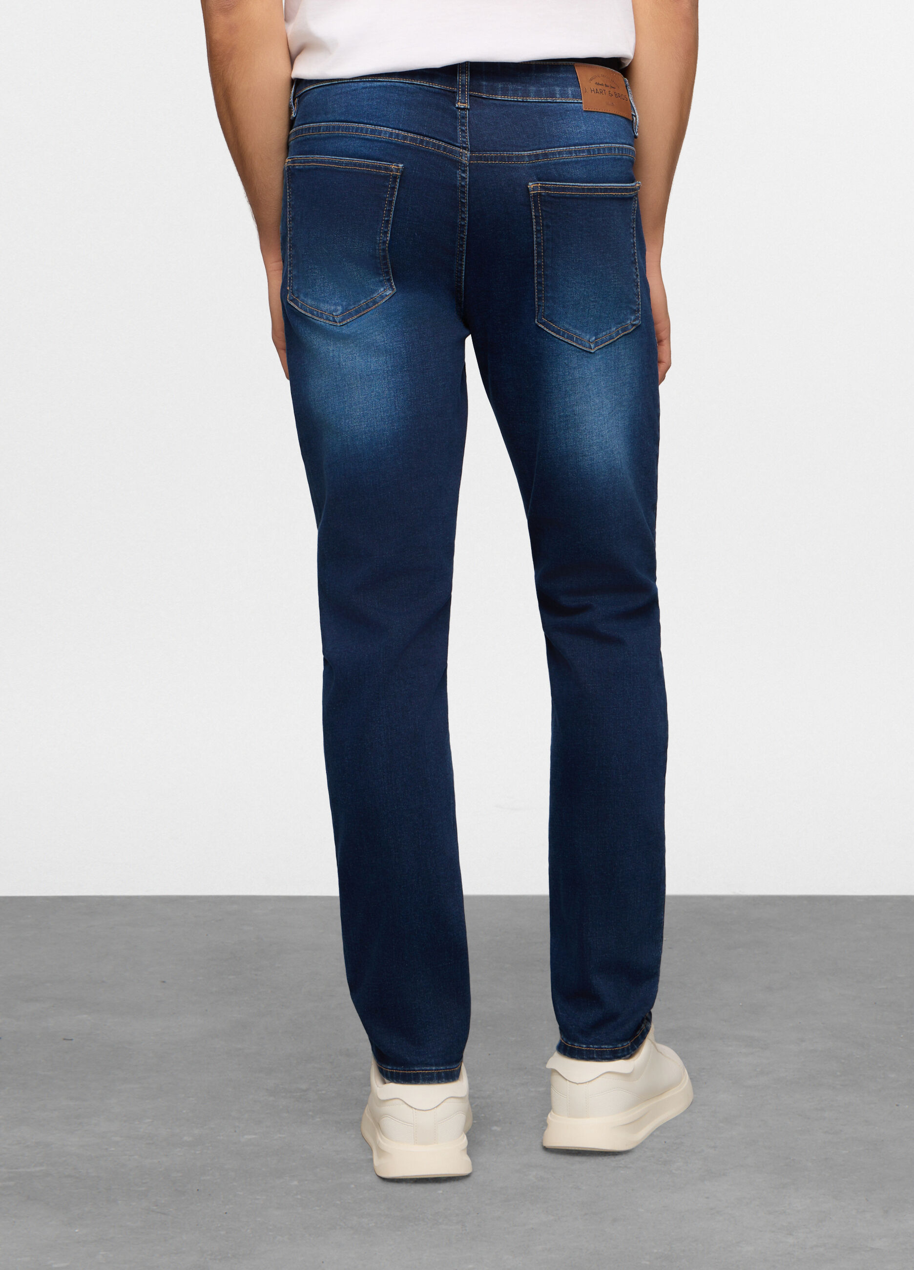 Jeans slim fit in denim stretch lavato uomo_1