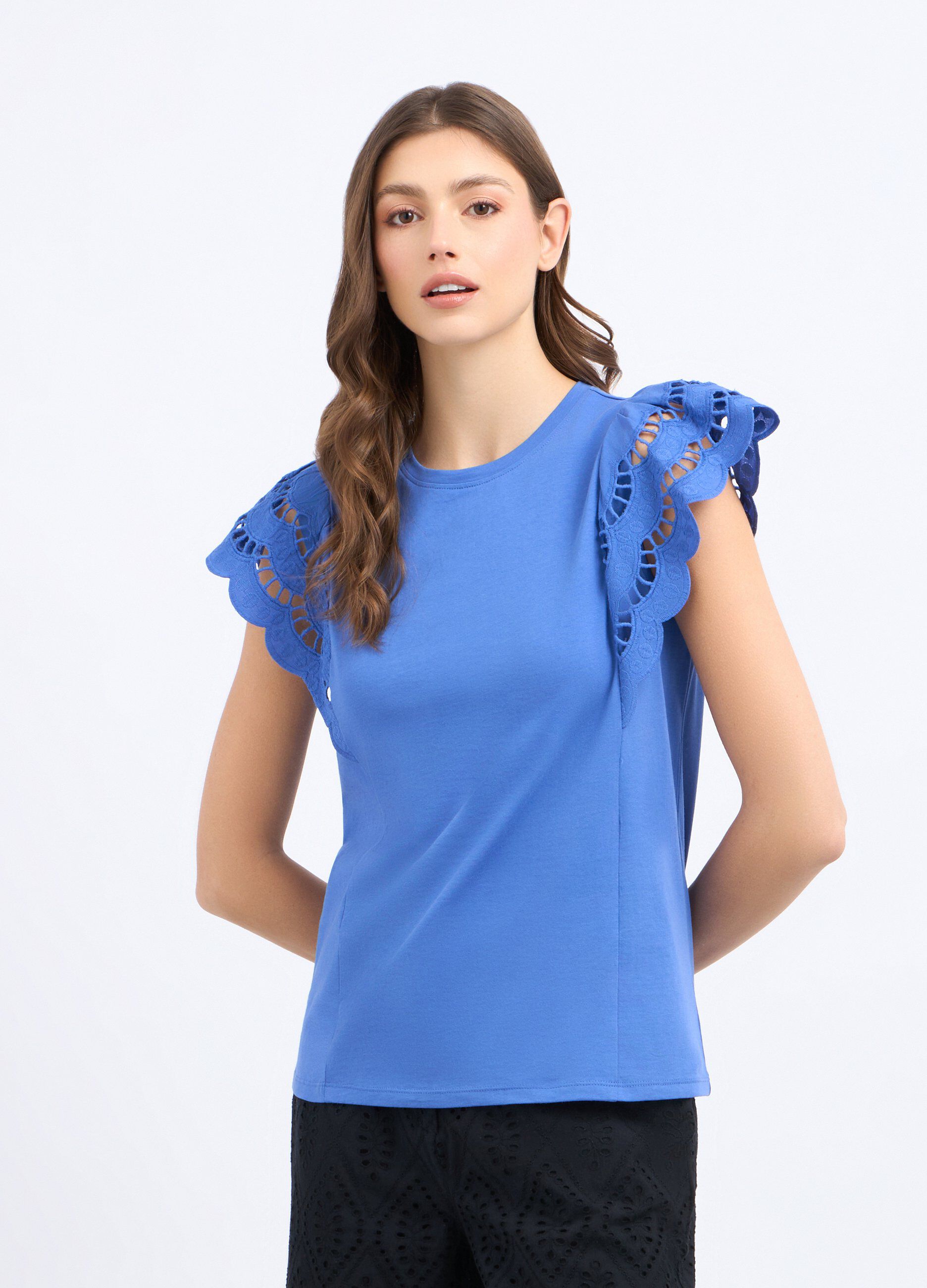 T-shirt con maniche ad aletta lavorate donna_0