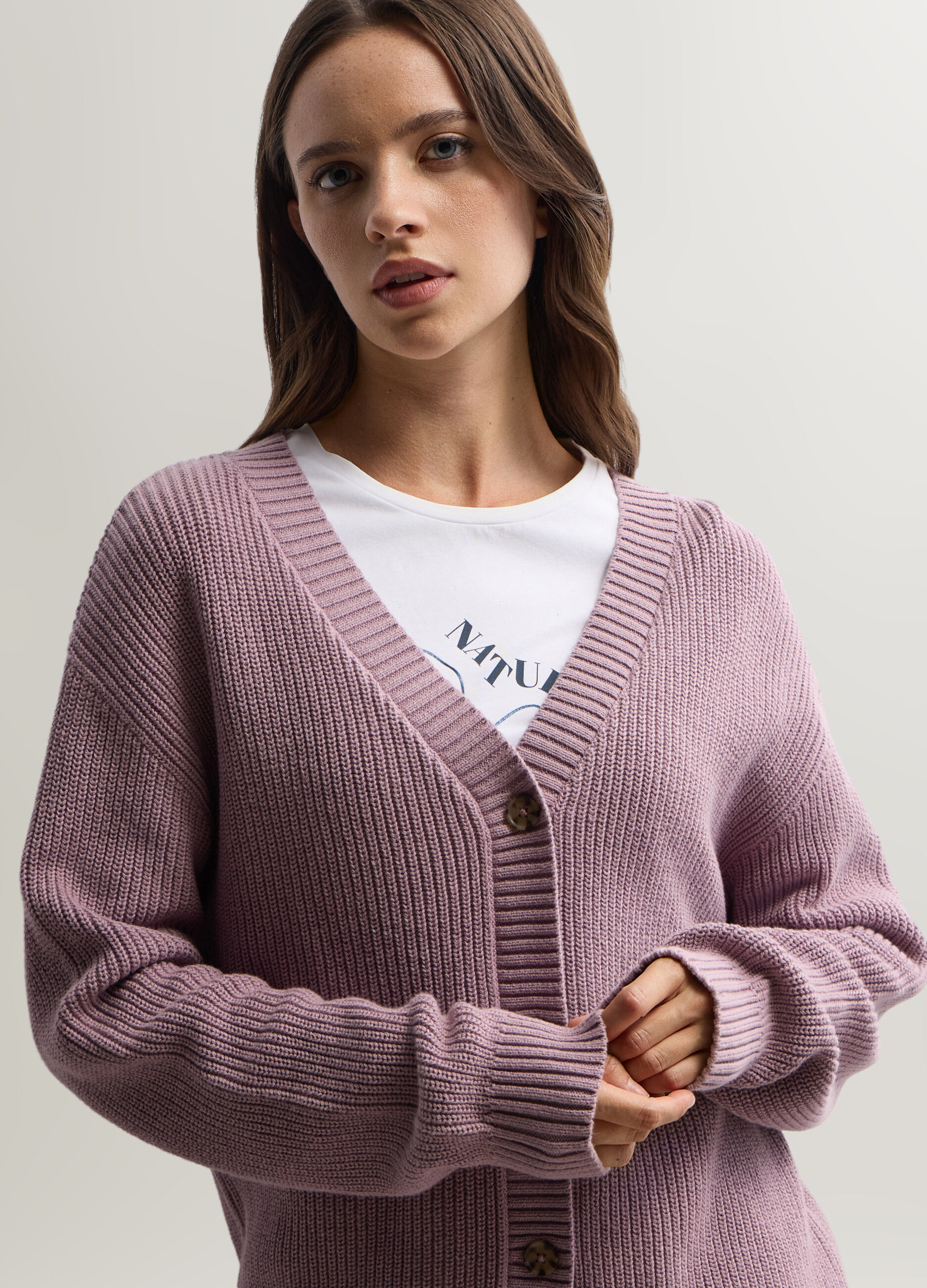 Cardigan con scollo a V in costina donna_2