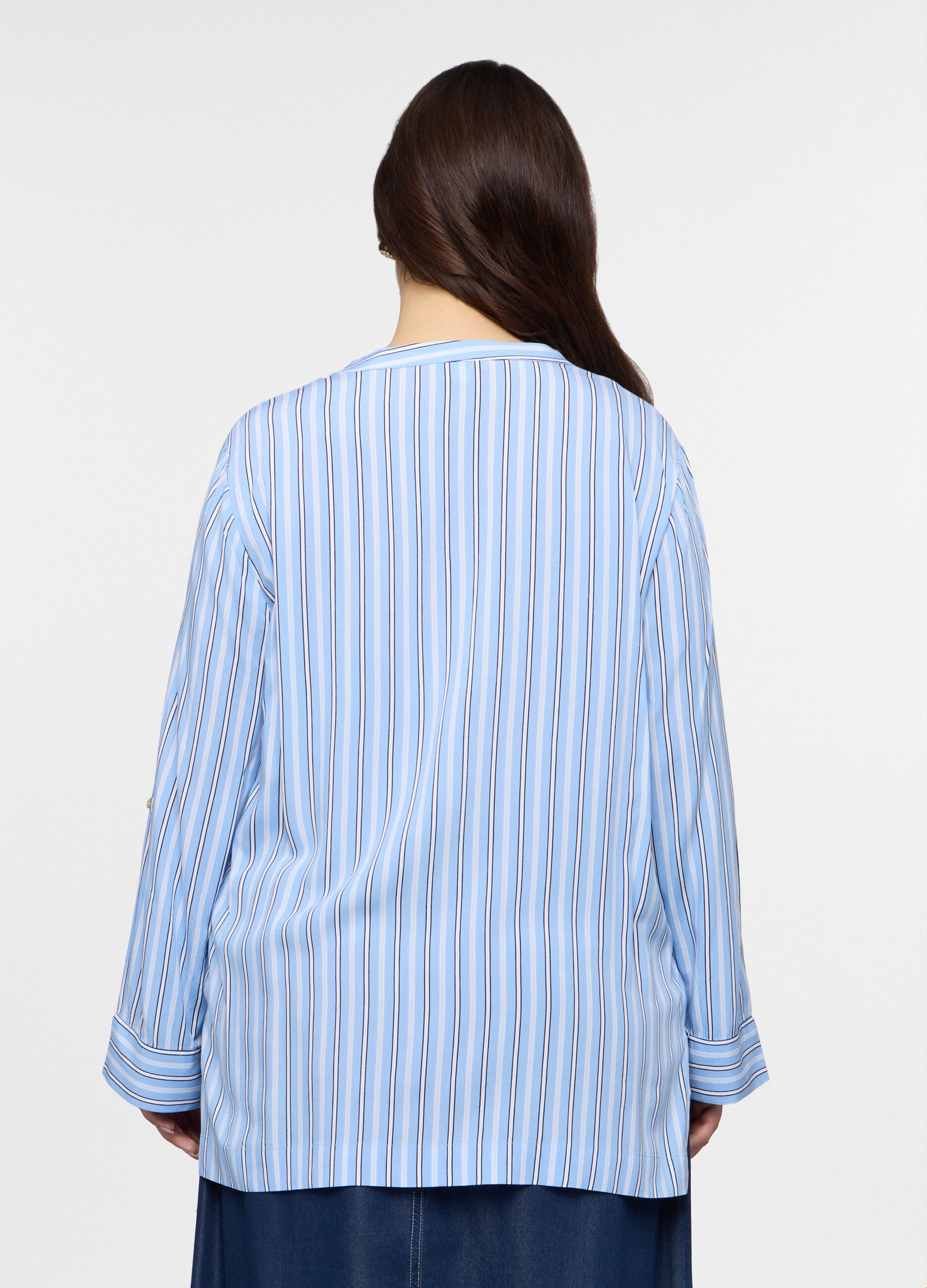 Blusa Fit Regular con scollo a V donna curvy_1