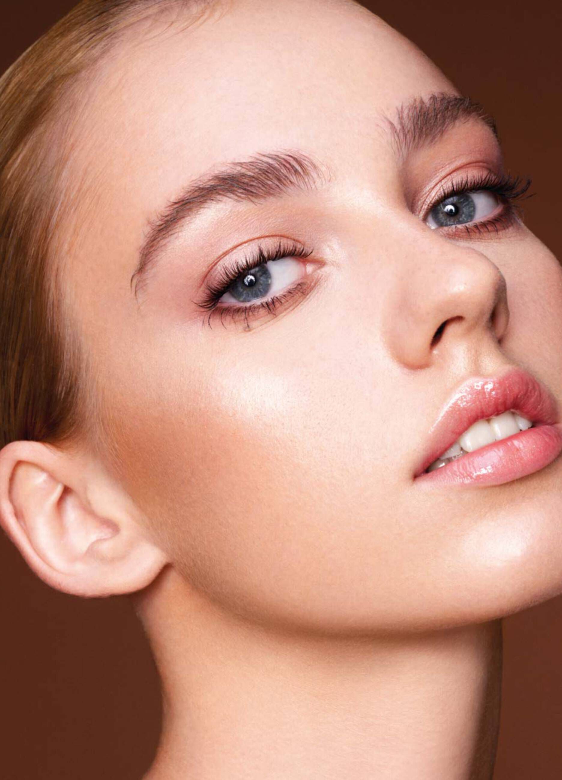 Outline Waterproof Lip Pencil - Astra Make-Up_1