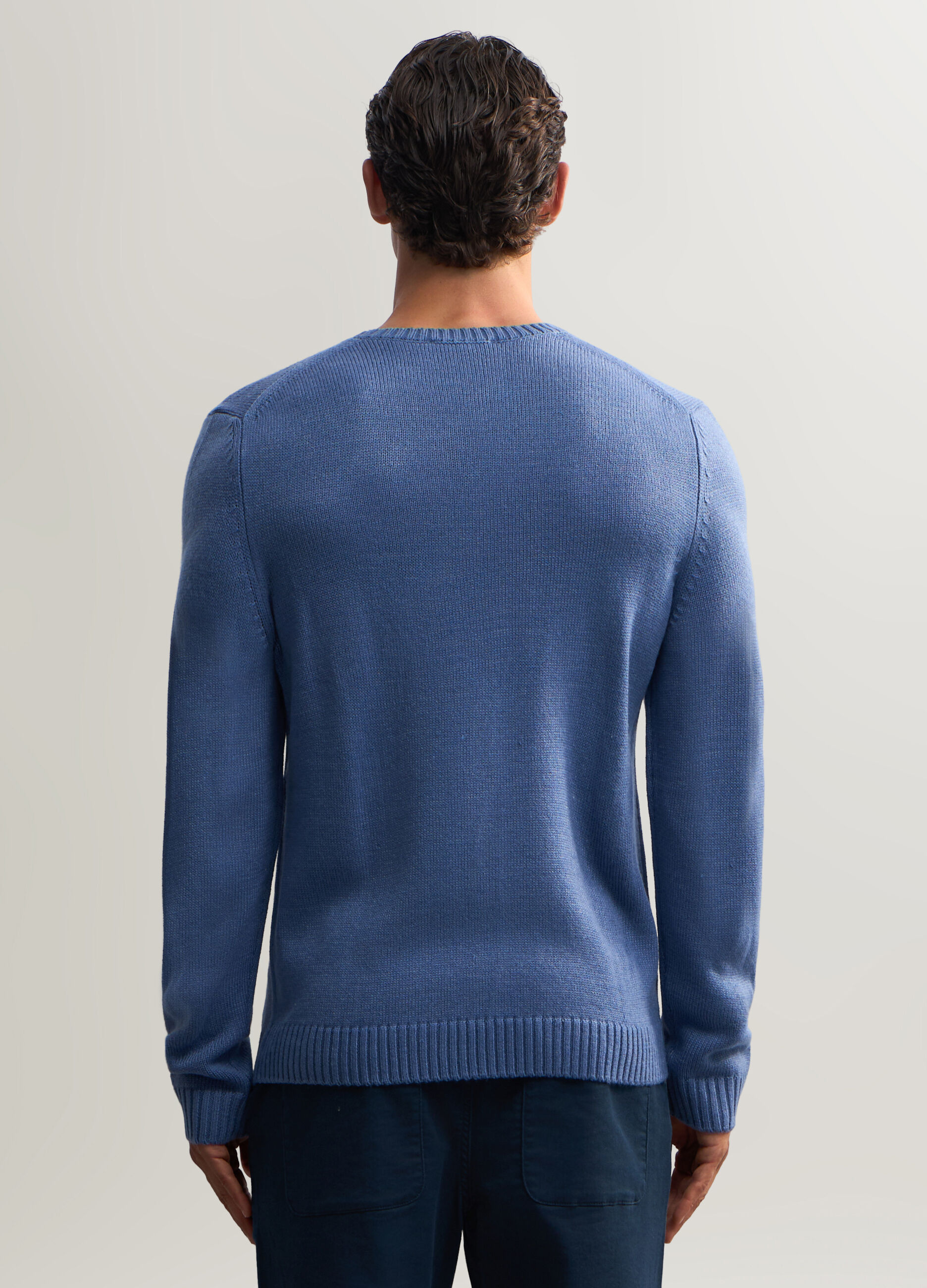 Maglione girocollo a maglia rasata uomo_1