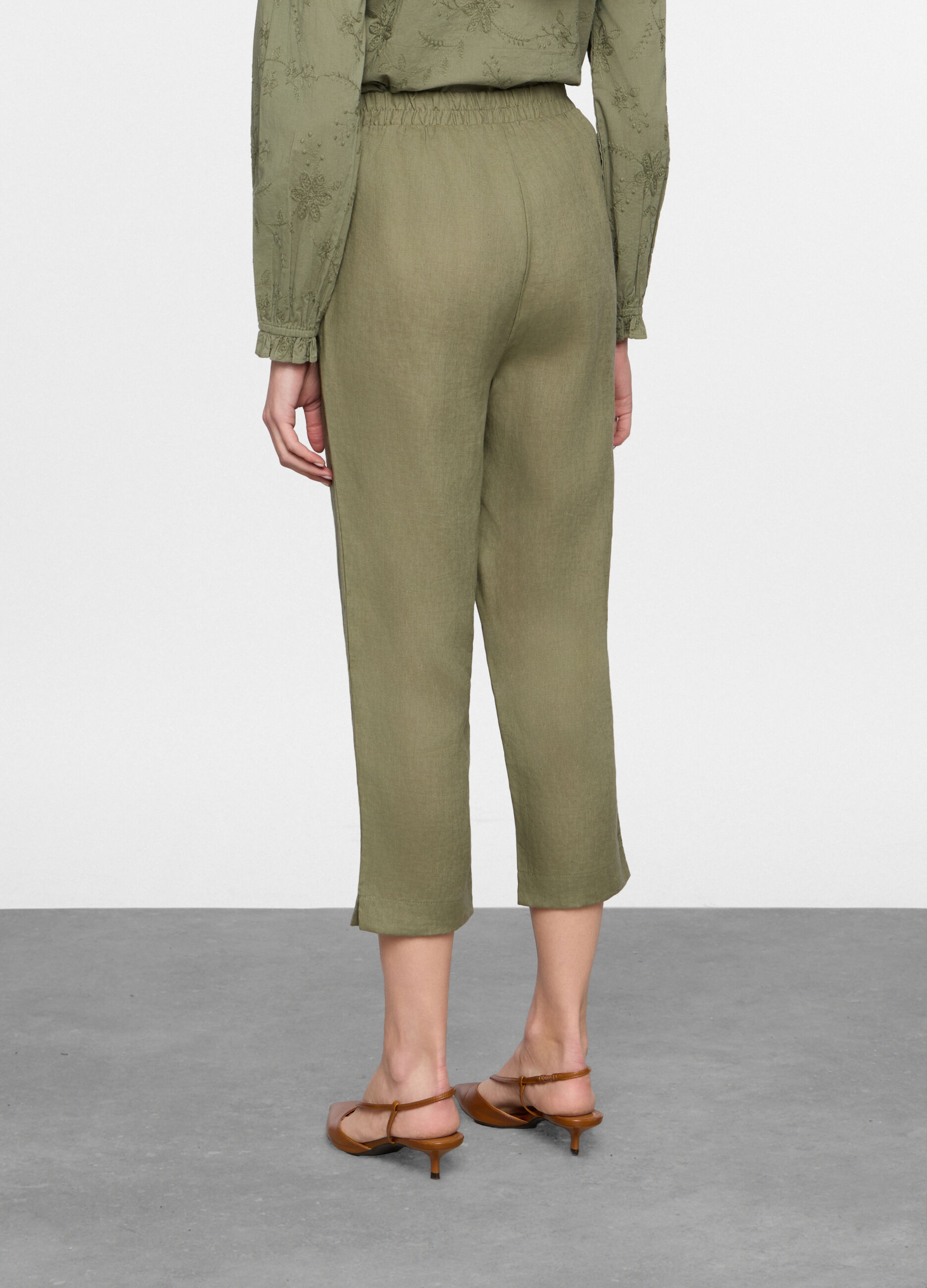 Pantaloni regular fit cropped in puro lino donna_1