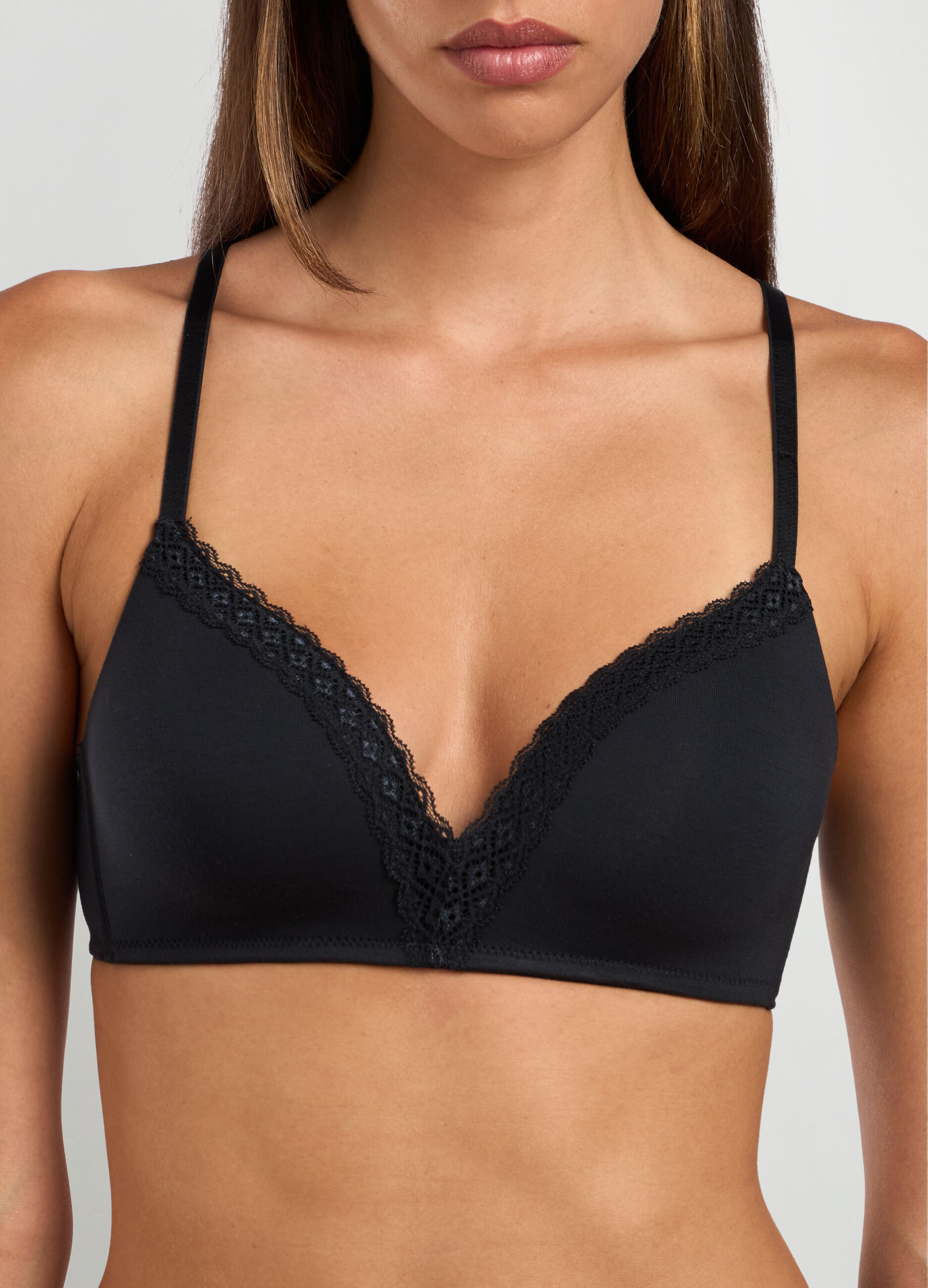 Reggiseno a triangolo con ferretto_2