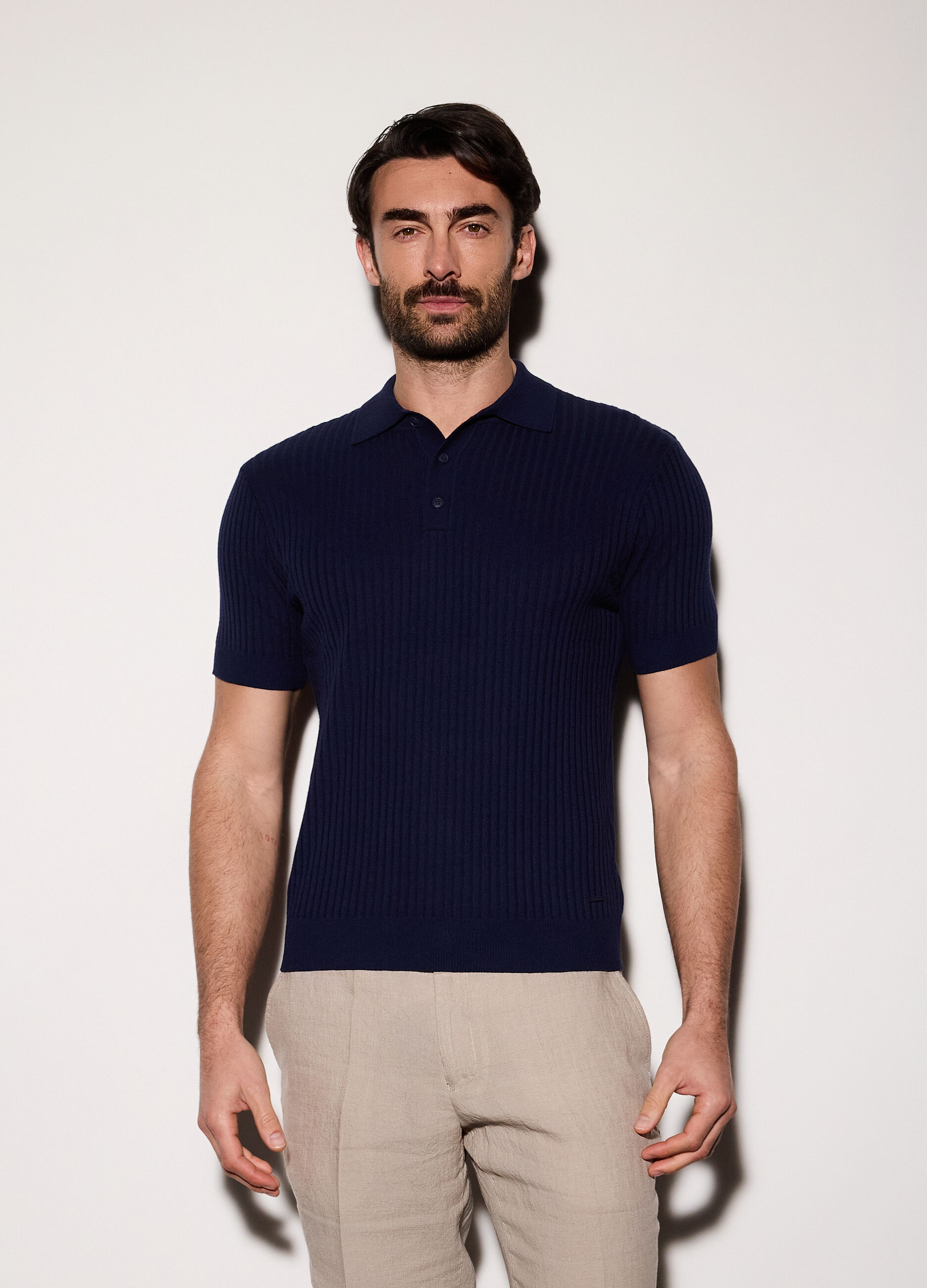 Polo a maniche corte in cotone a coste uomo_0