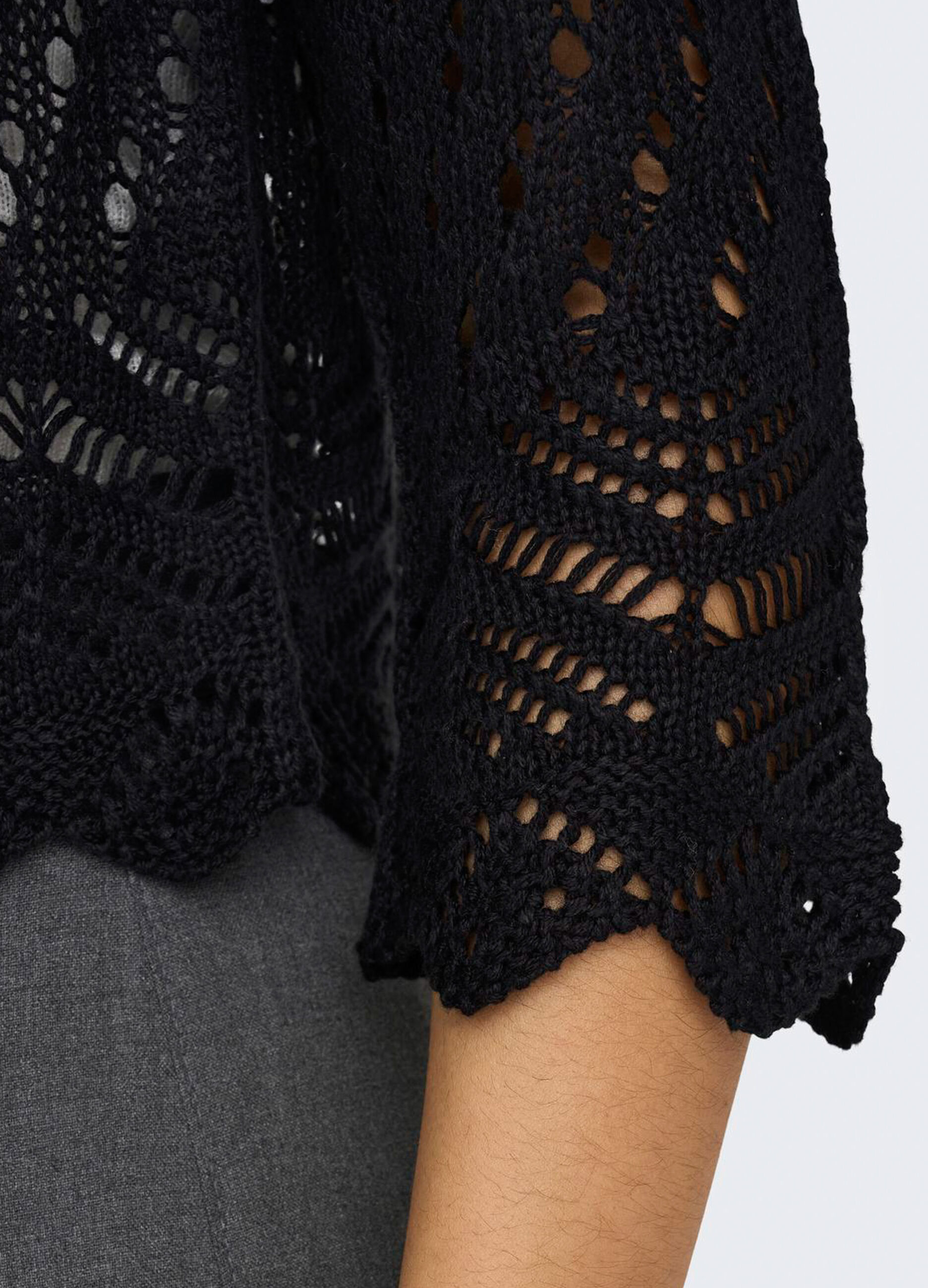 Cardigan in maglia operata donna_4