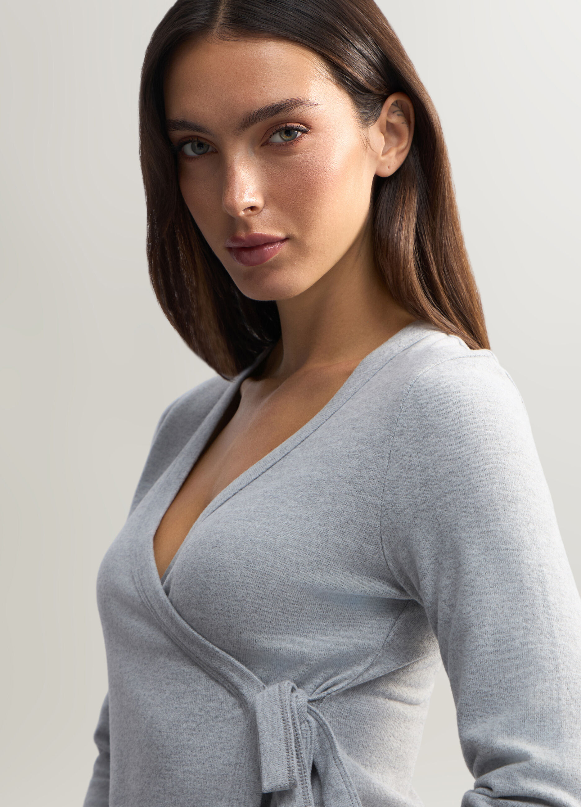 Cardigan Fitted incrociato stretch donna_2