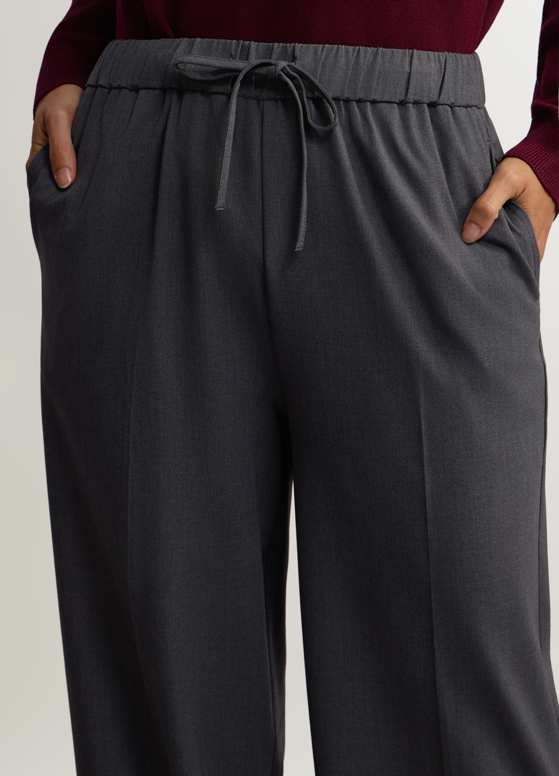 Pantaloni Straight Fit in poli-viscosa donna_3