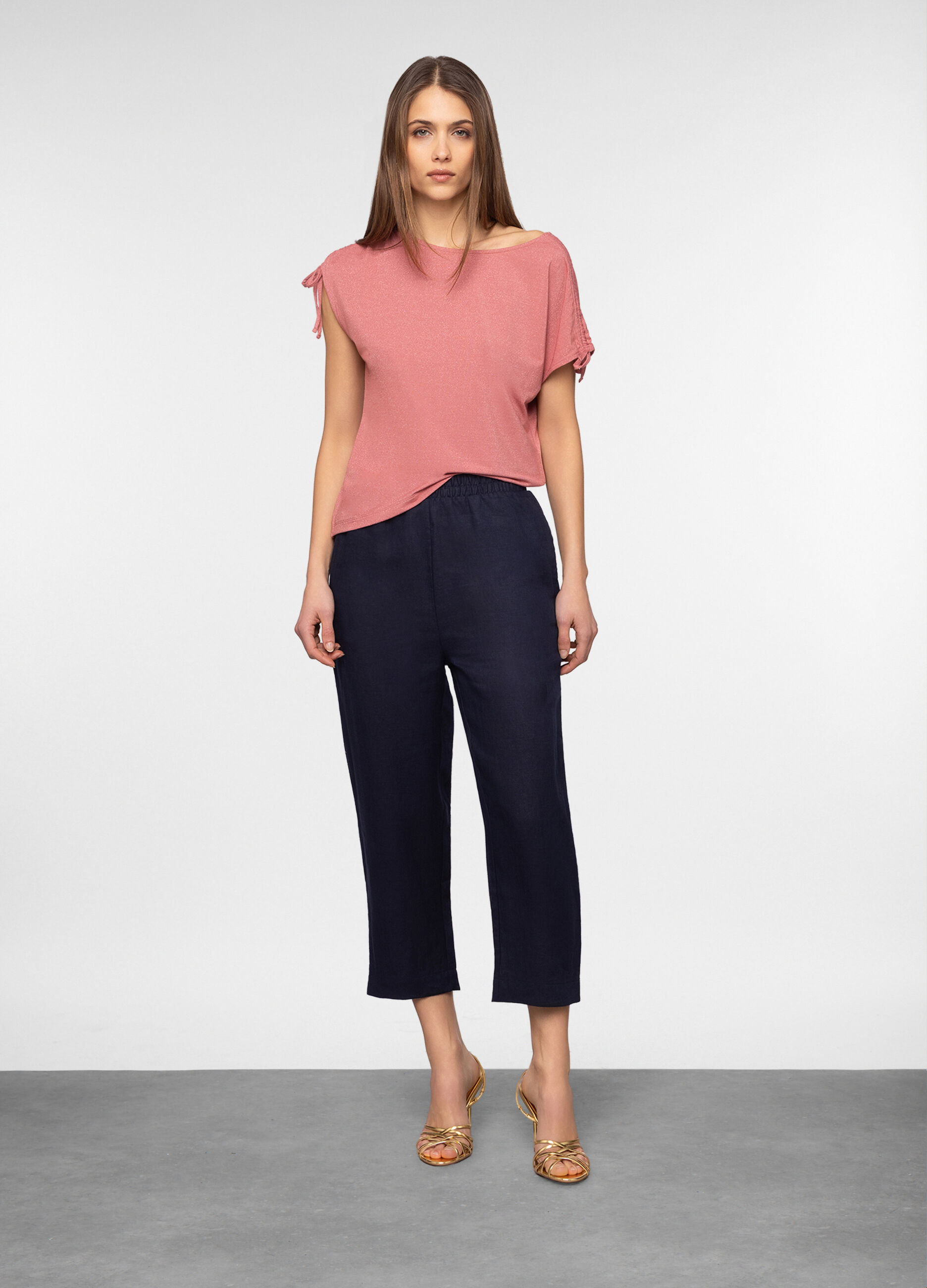 Pantaloni cropped regular fit in puro lino donna_0