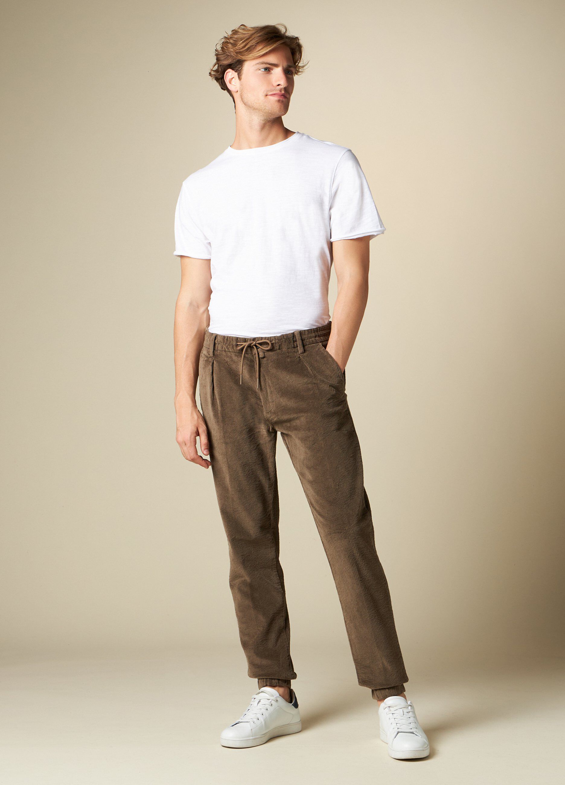 Pantaloni chino in costina di velluto uomo